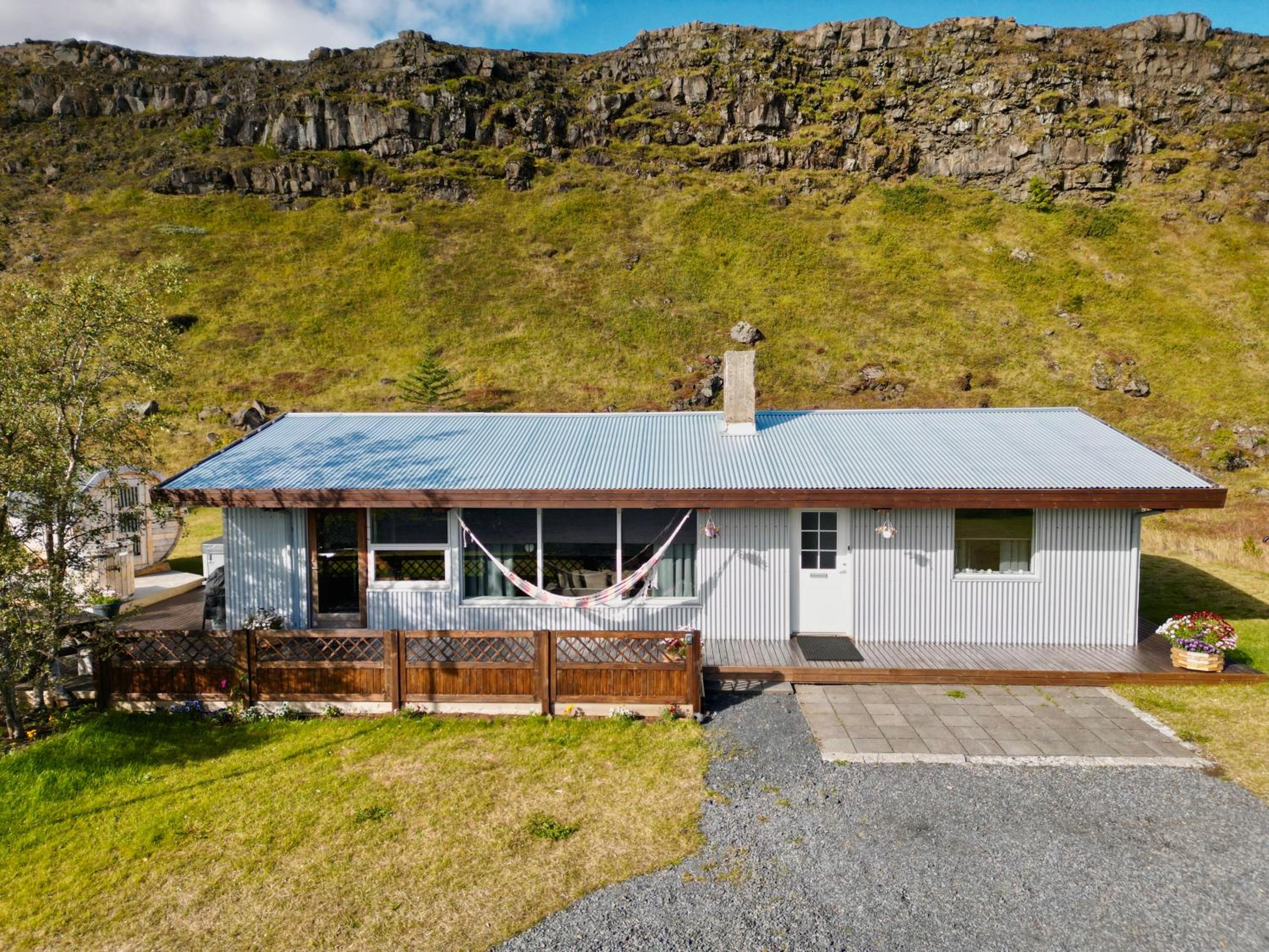 Hotel Kamburinn Cottage