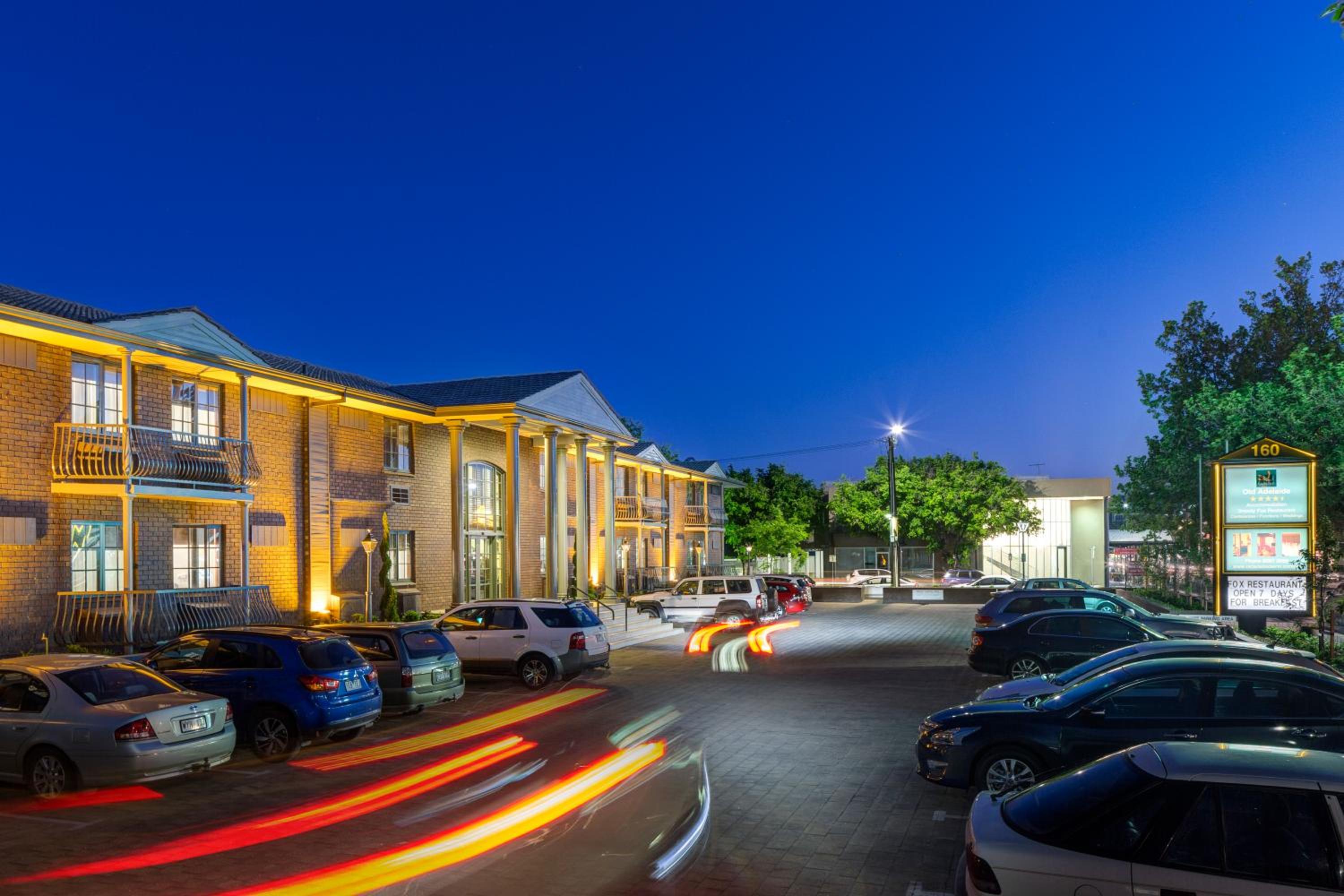 Hotel Adelaide Inn