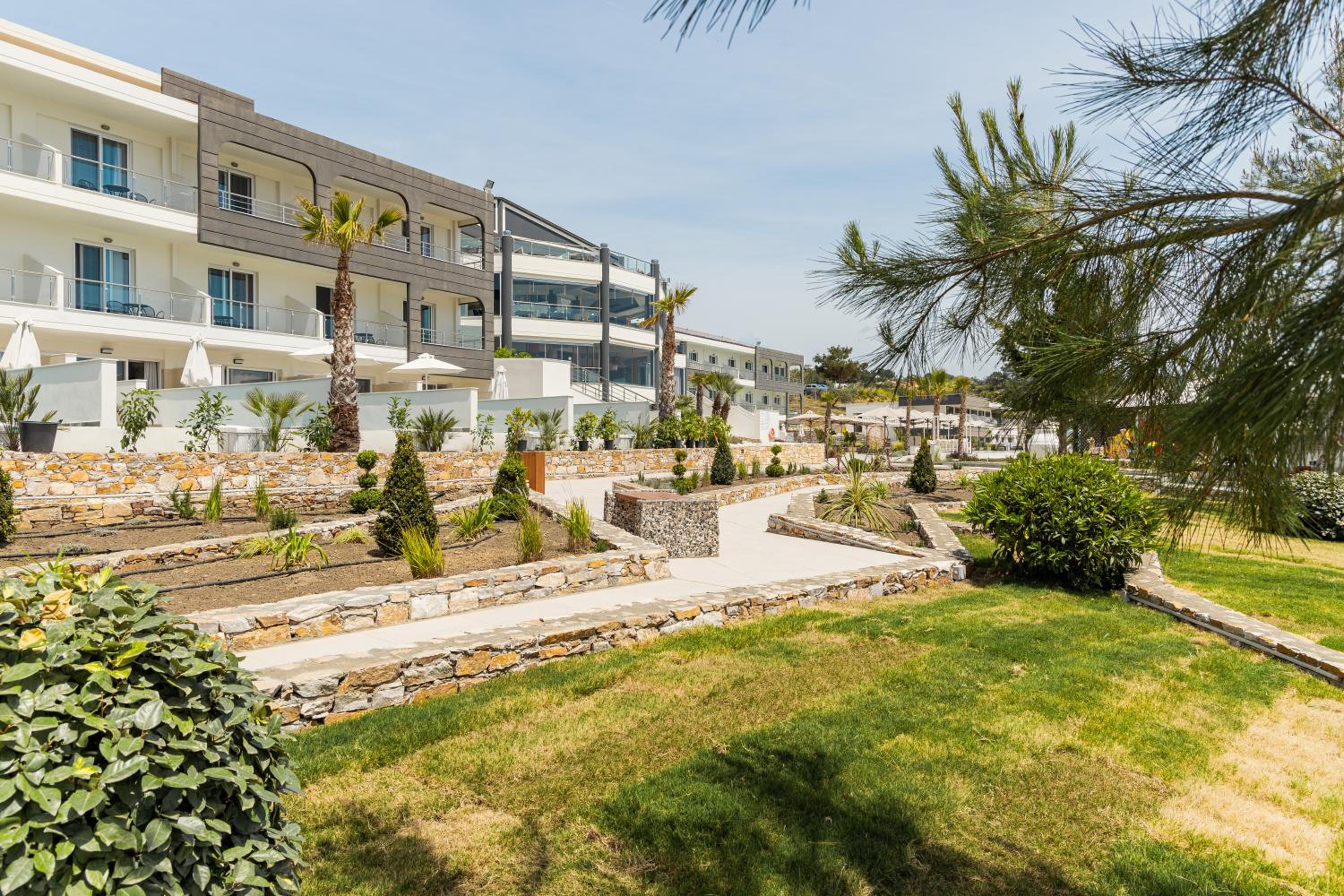 Hotel Trypiti Resort Blue Dream Palace and Hive Water Park