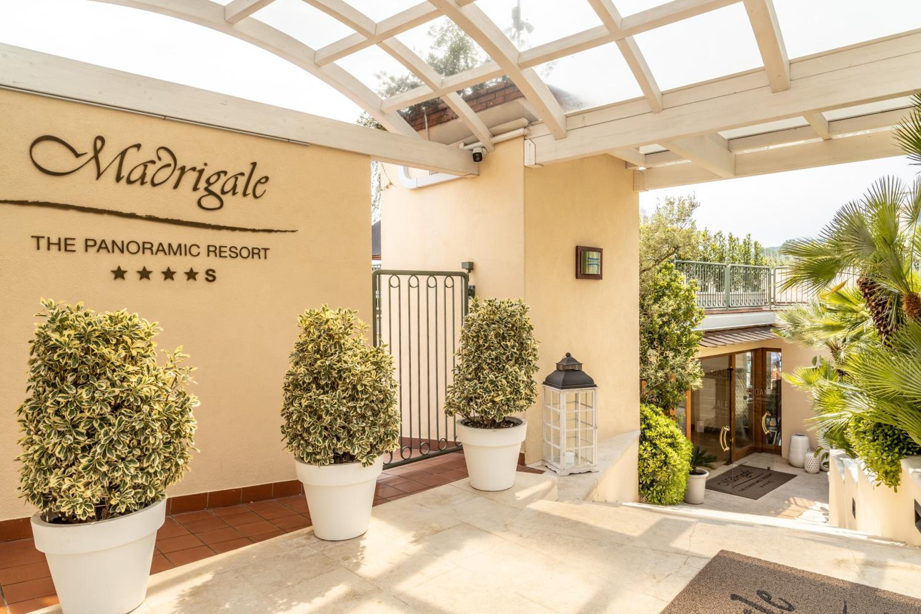 Hotel Madrigale Panoramic Lifestyle & Soulful Hotel