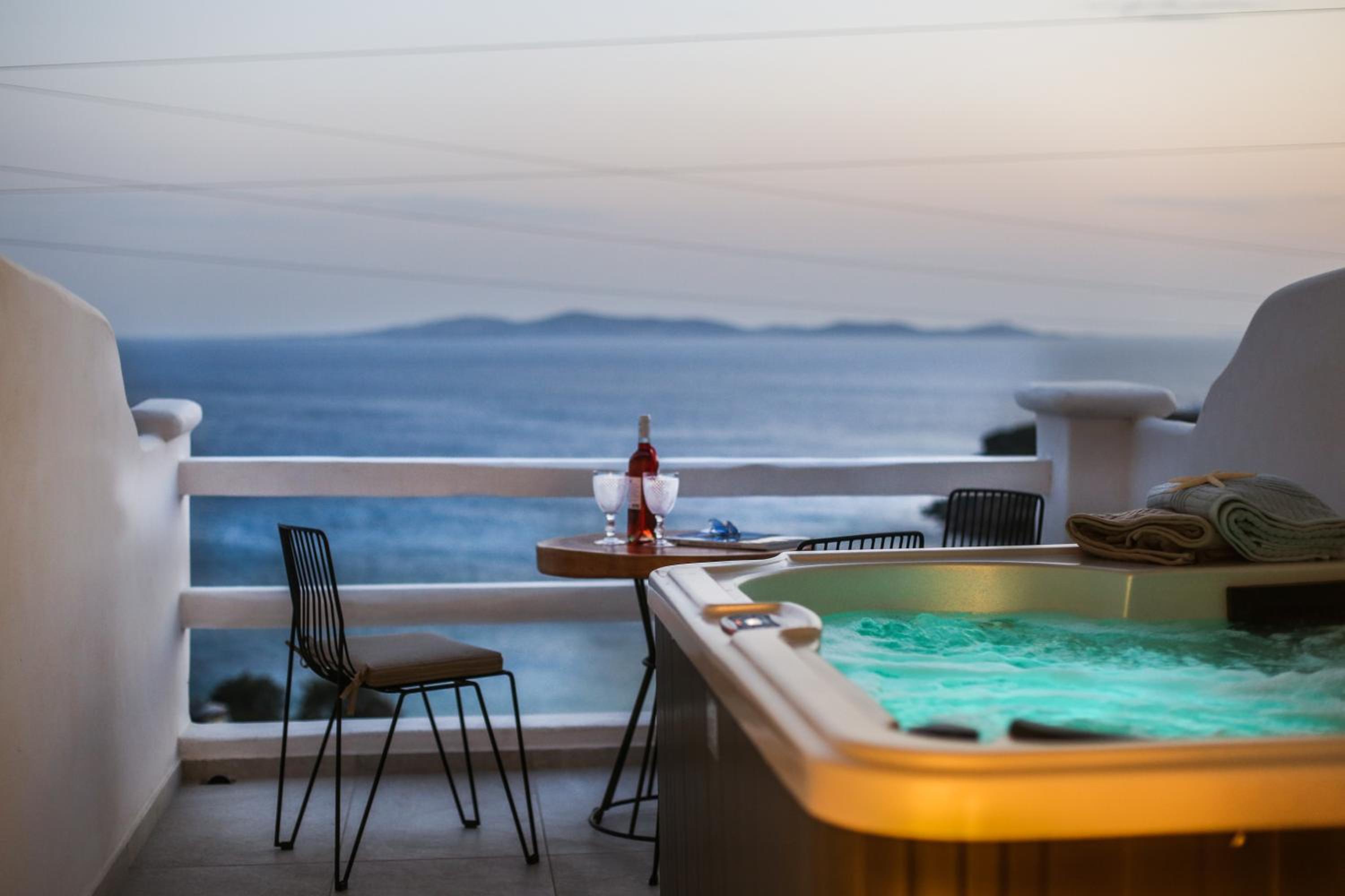 Hotel Villa Elina suites and more