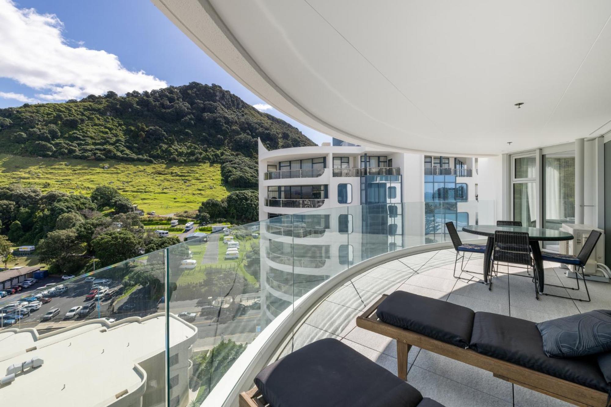 Hotel Oceanside Apartment With Iconic Views