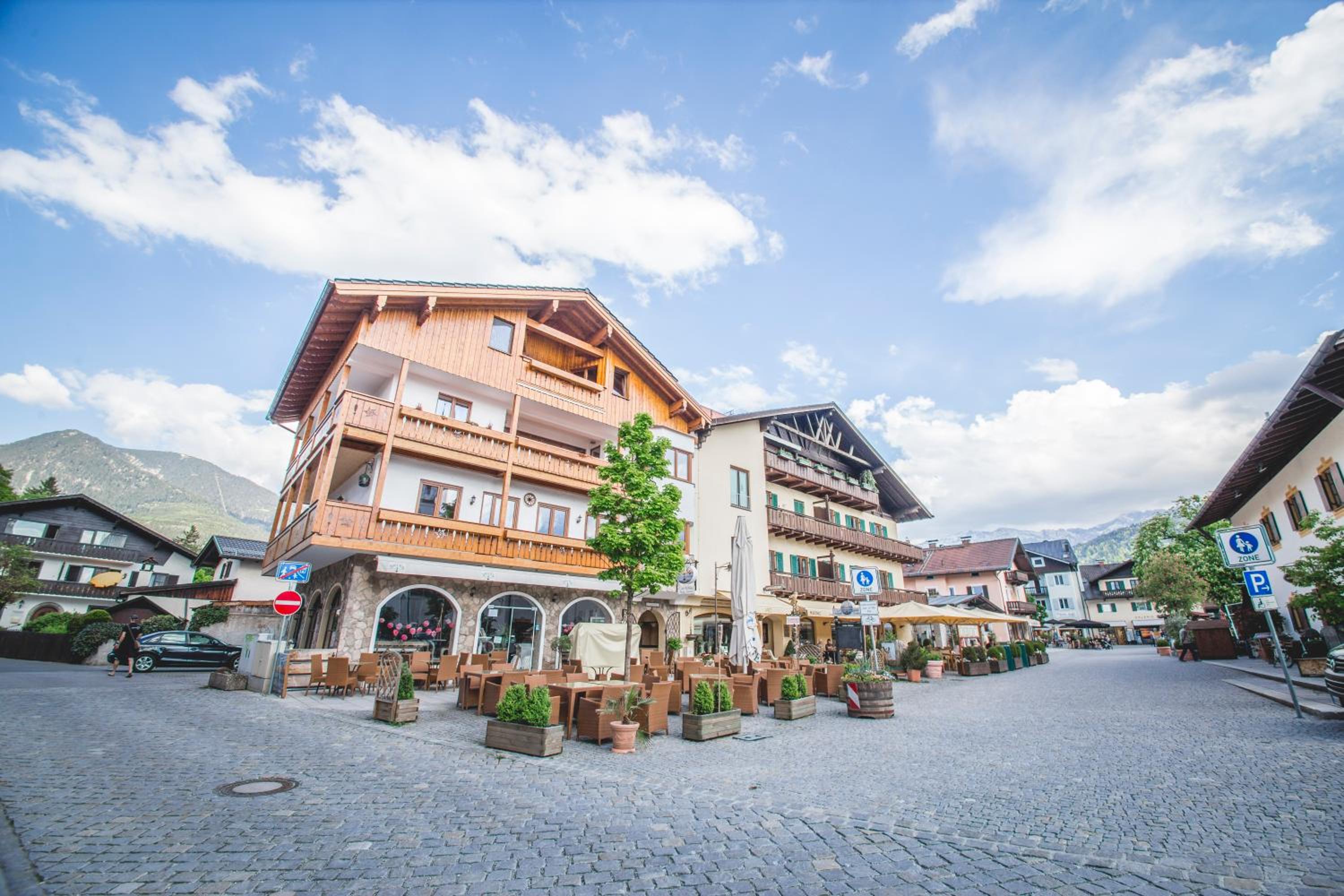 Hotel Downtown Suite Alpi