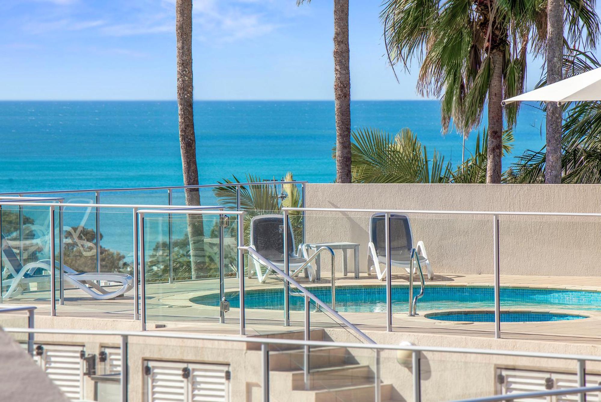 Hotel Noosa Crest Resort