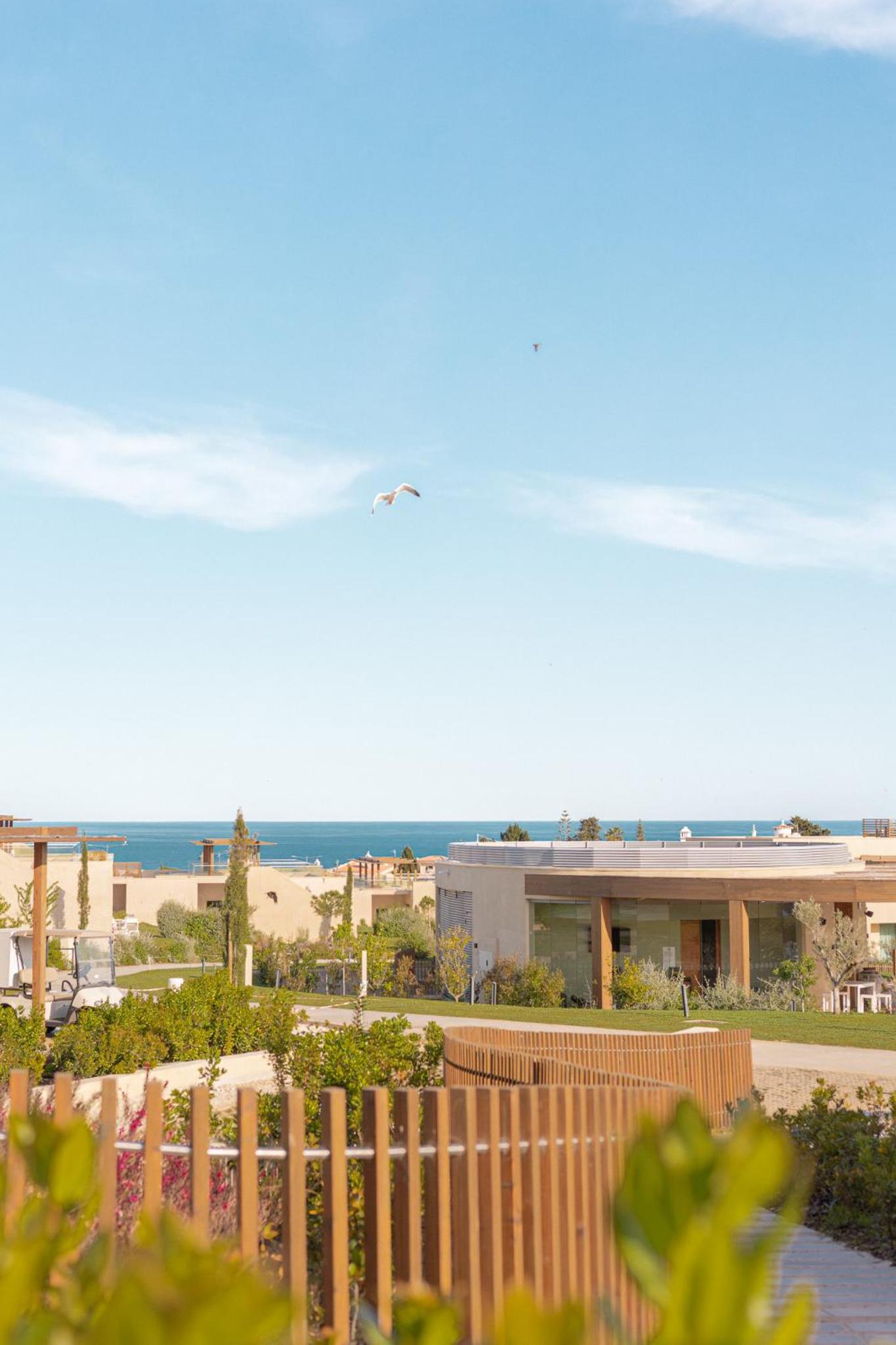 Hotel White Shell Beach Villas