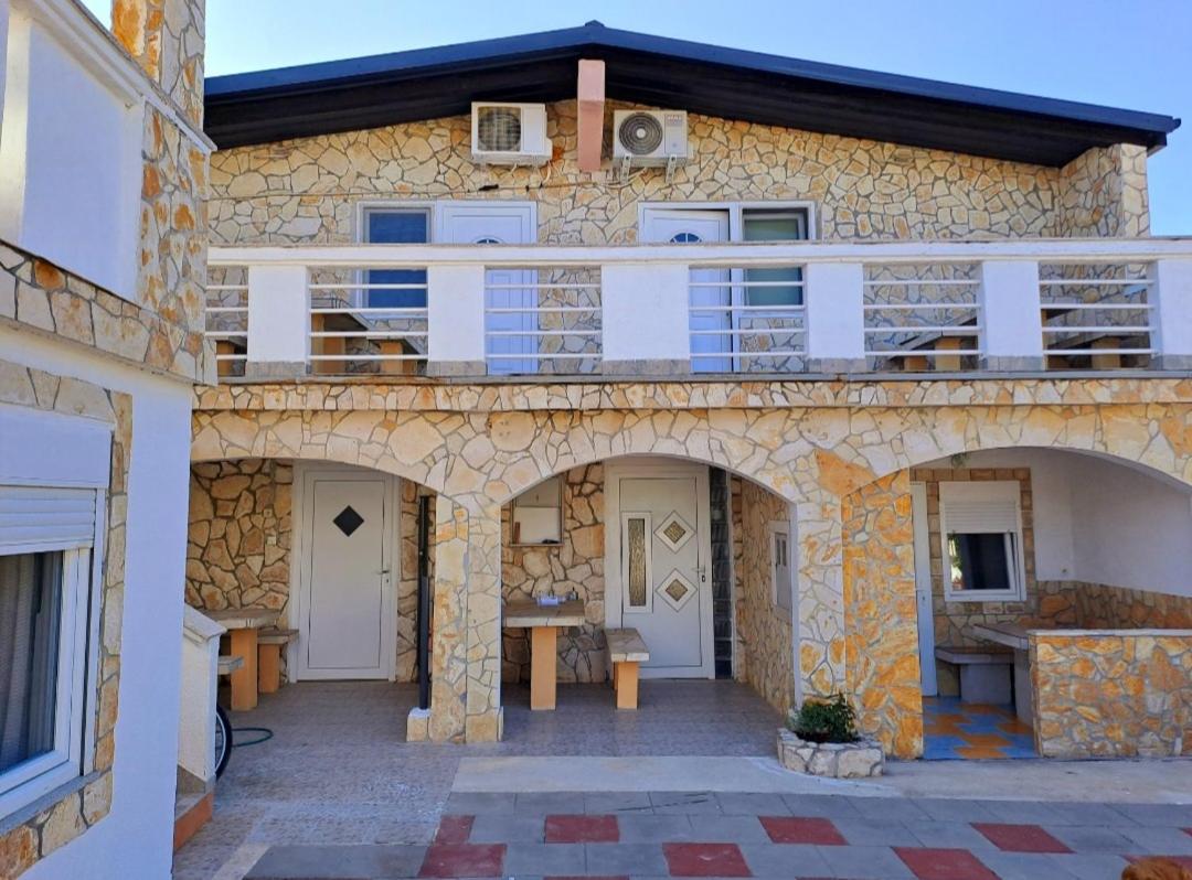 Hotel Borat Apartmani.