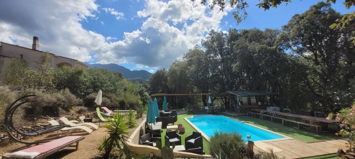 Hotel Gites San Austinu