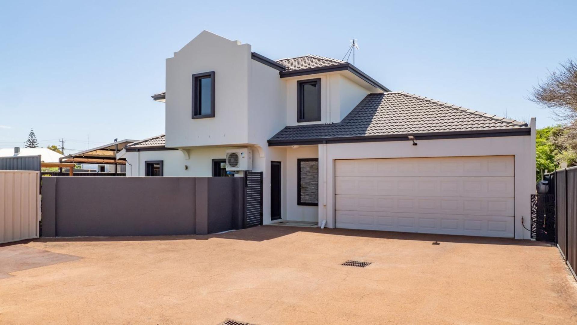 Hotel Hollow Beach House - Bunbury