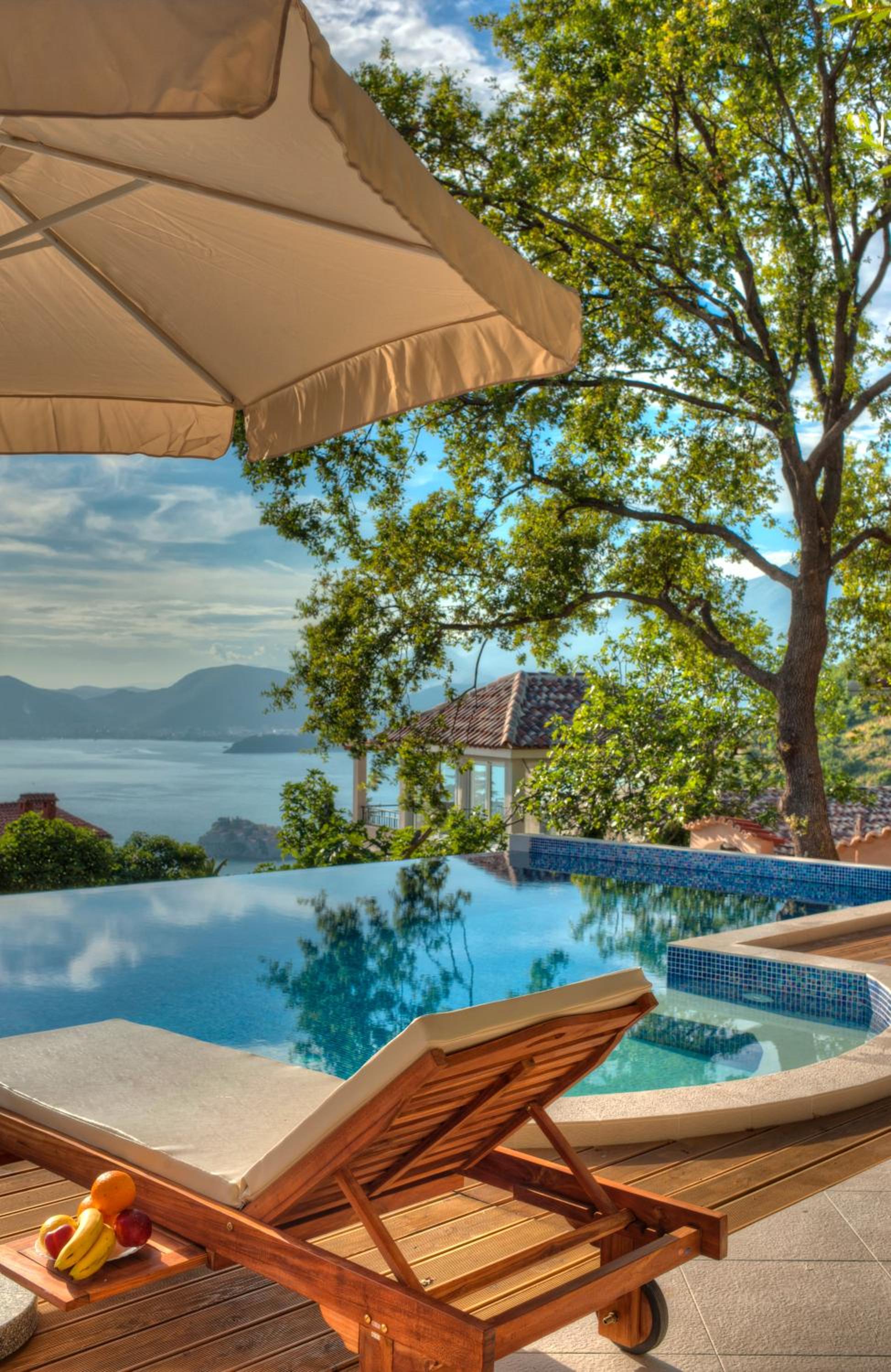 Hotel Harmonia Bungalows & Pool