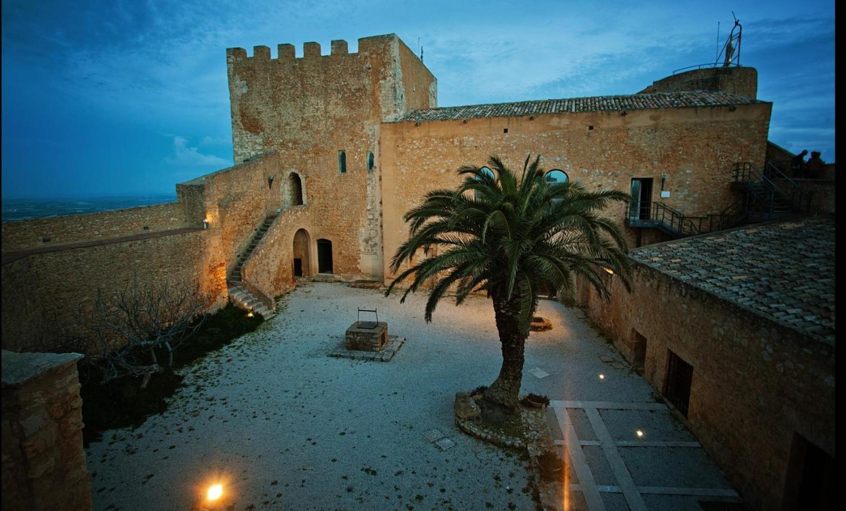 Hotel Appartamento Le Maioliche Naro