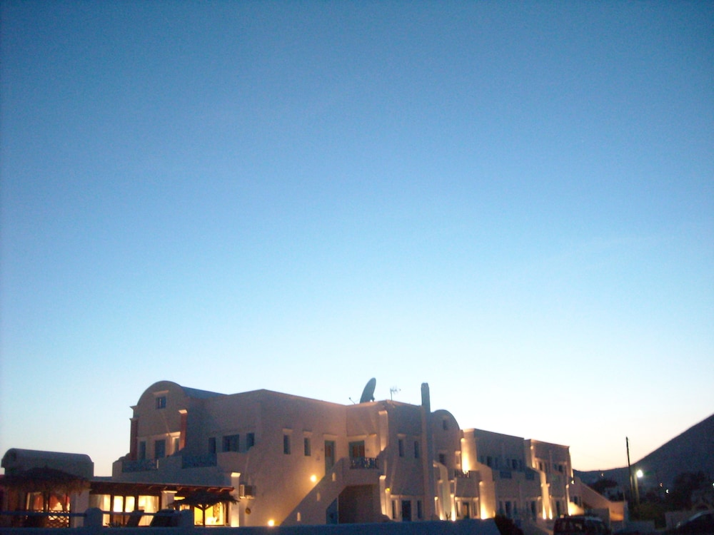 Hotel Perissa Bay