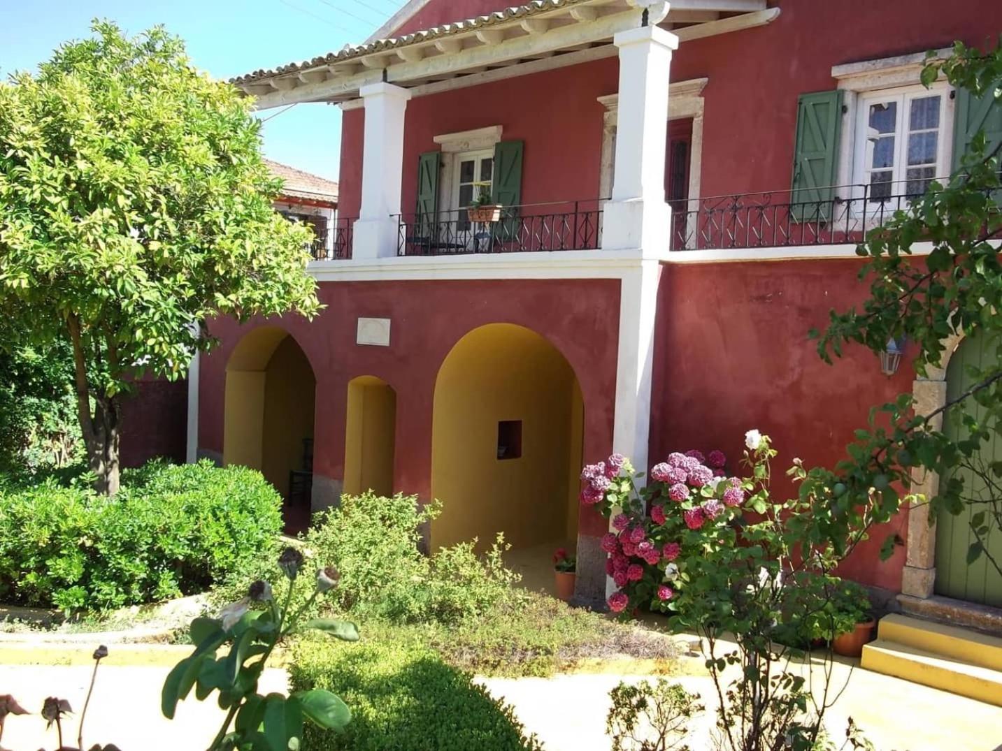 Hotel Villa De Loulia