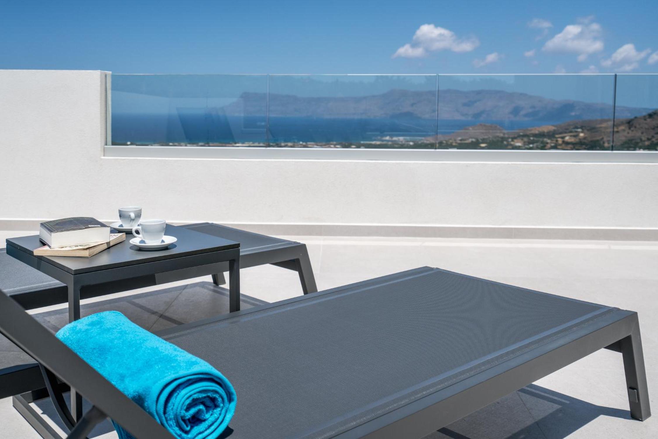 Hotel Luxurious Villa Cretan Aura With Private Pool, Jacuzzi And Playroom