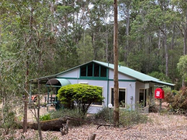 Hotel Harmony Forest Cottages & Lake side Lodge