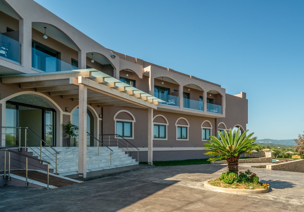Hotel Elegance Luxury Executive Suites - Adults Only