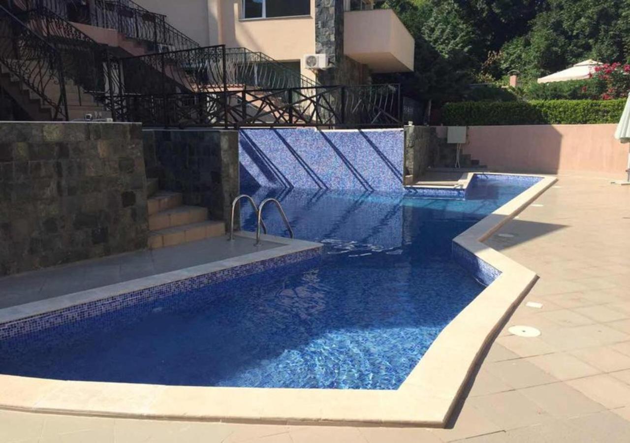 Hotel 62a Doctor Luben Lazarov Street