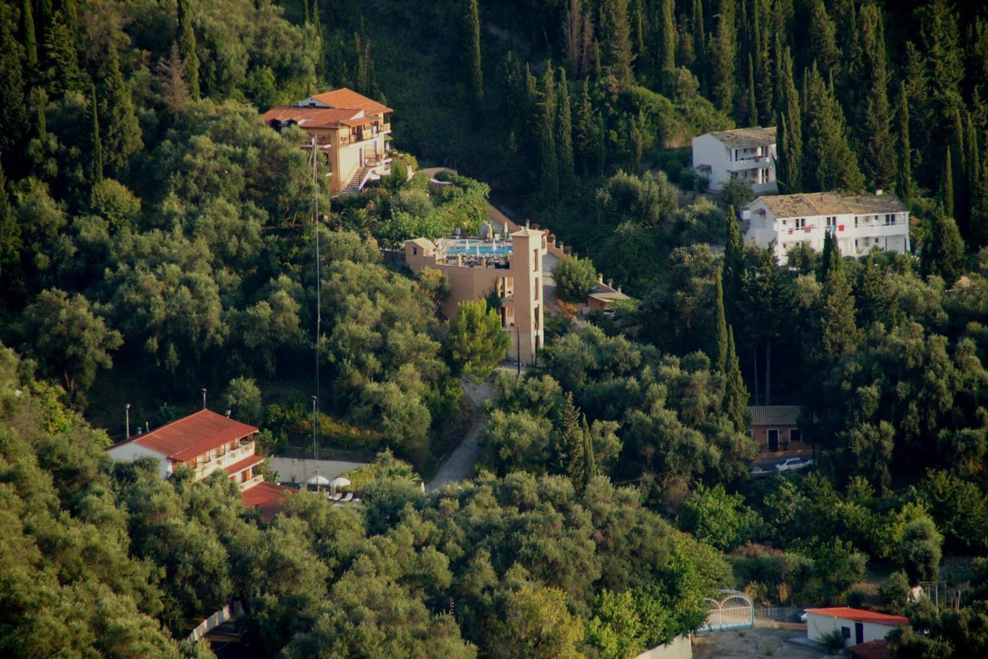 Hotel Dina's Paradise