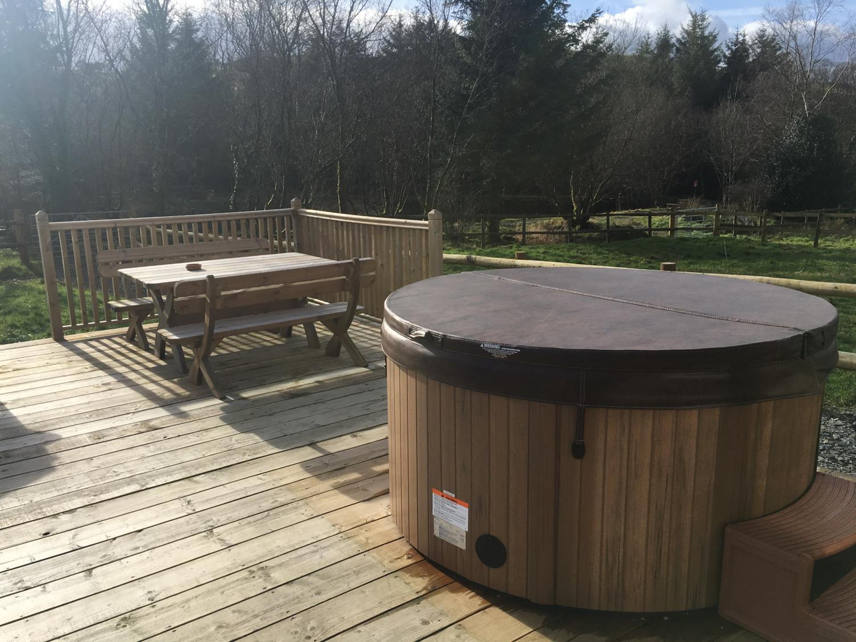 Hotel Brynllwyd Glamping