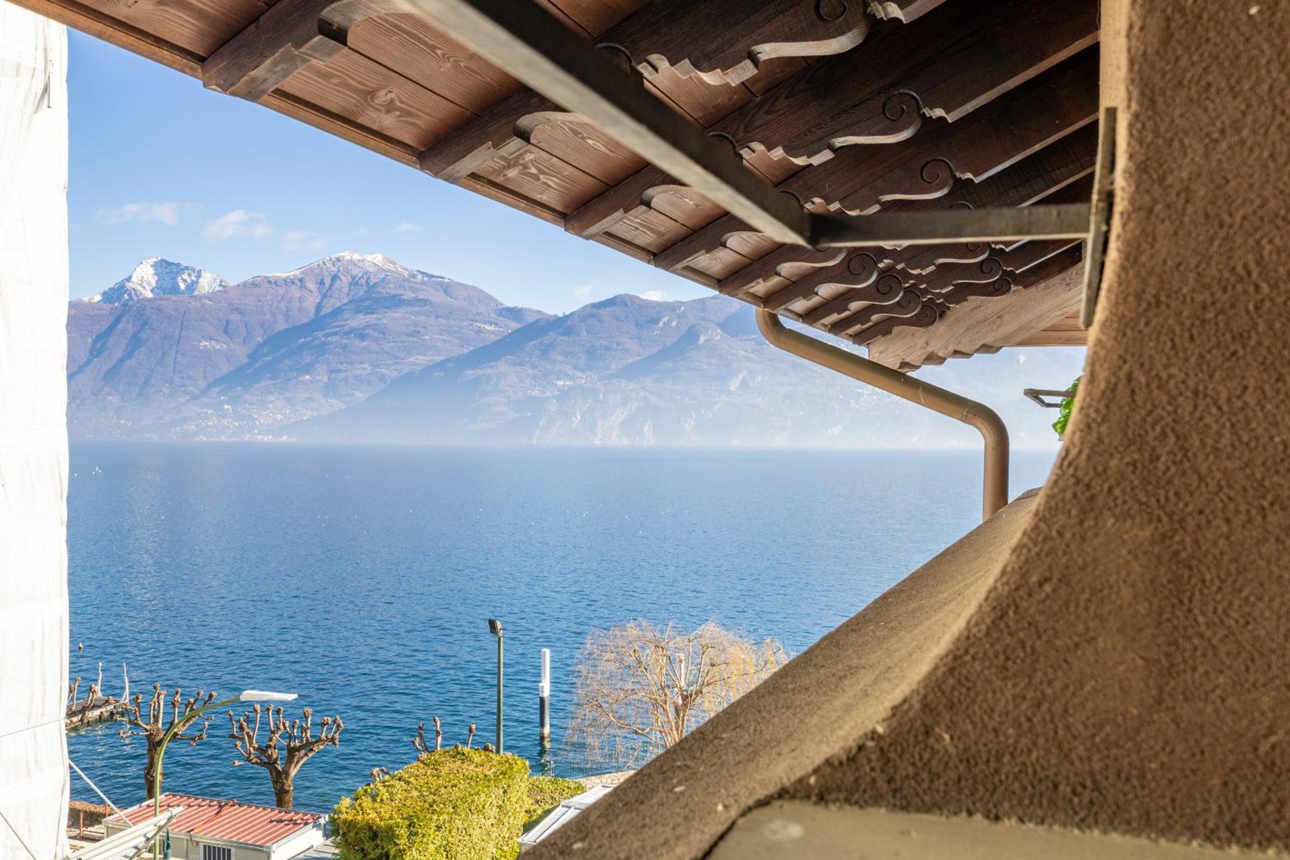 Hotel Apartment By The Ferry - Menaggio