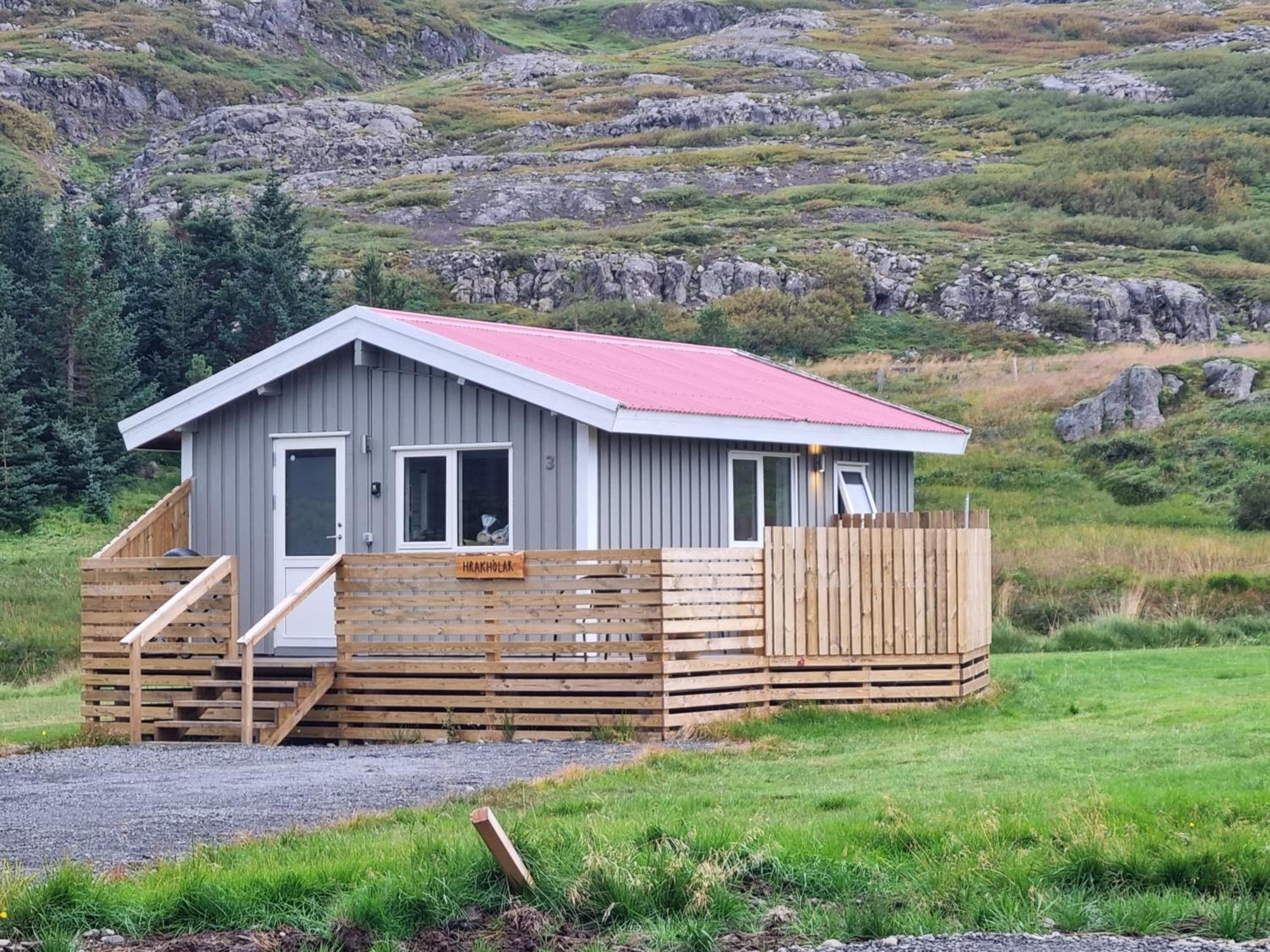 Hotel Hvammur (hrakholar) With A Private Hot Tub