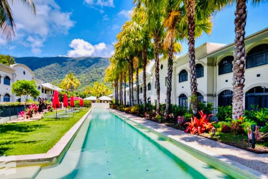 Hotel Sunbird Suite In Palm Cove