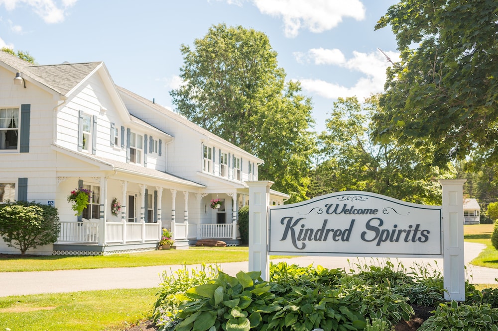 Hotel Kindred Spirits Inn & Cottages