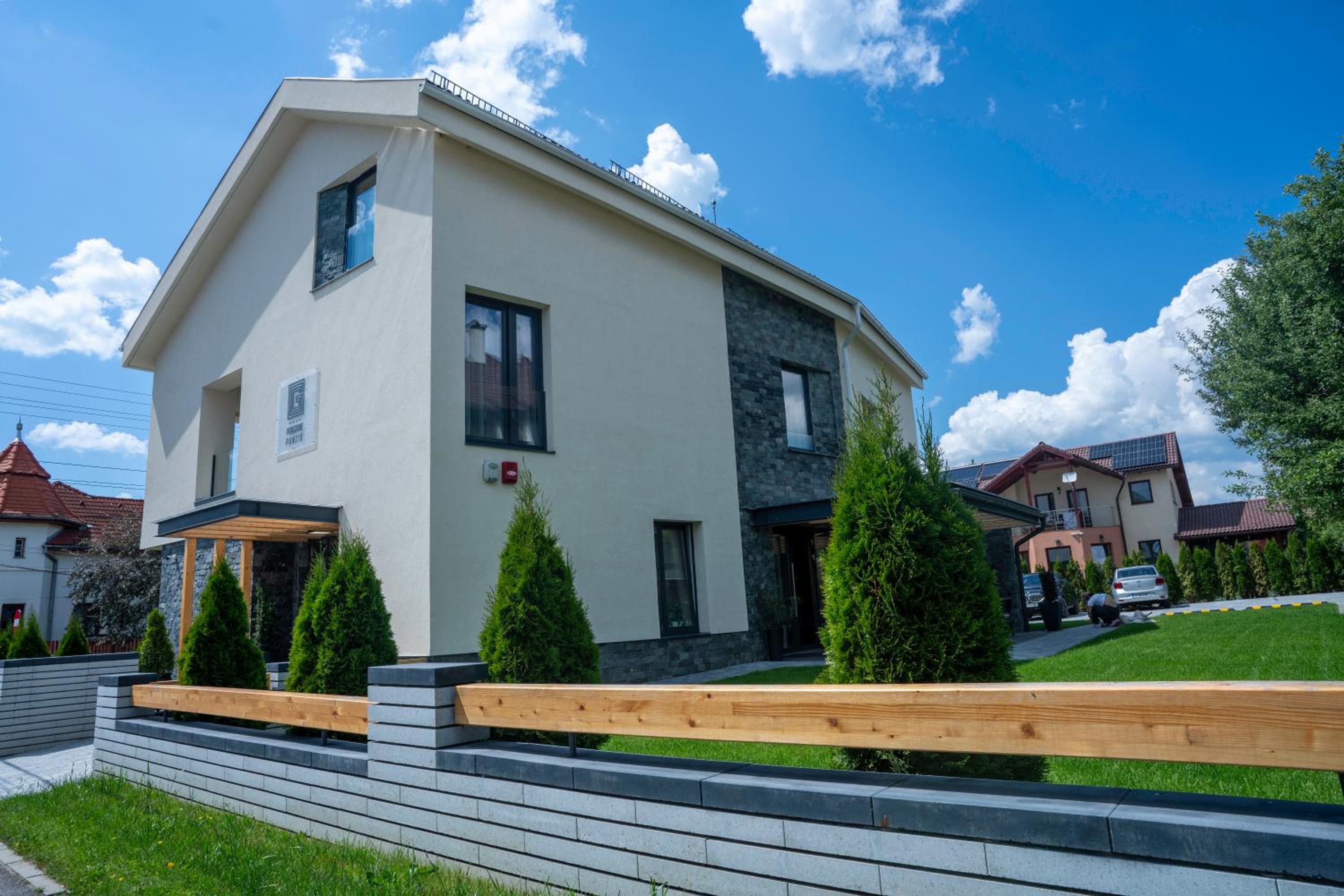 Hotel PENSIUNEA GAMBRINUS ****