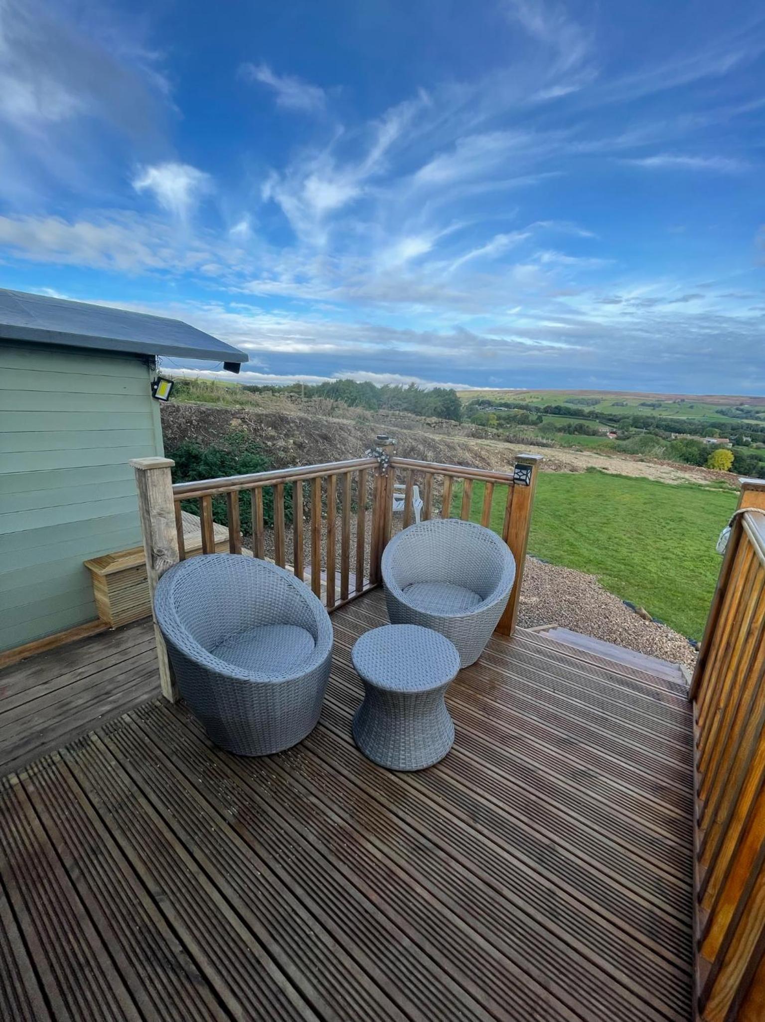 Hotel Oakley View Shepherds Huts