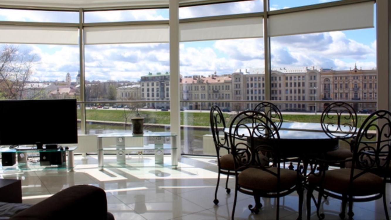 Hotel Apartment With Panoramic River View