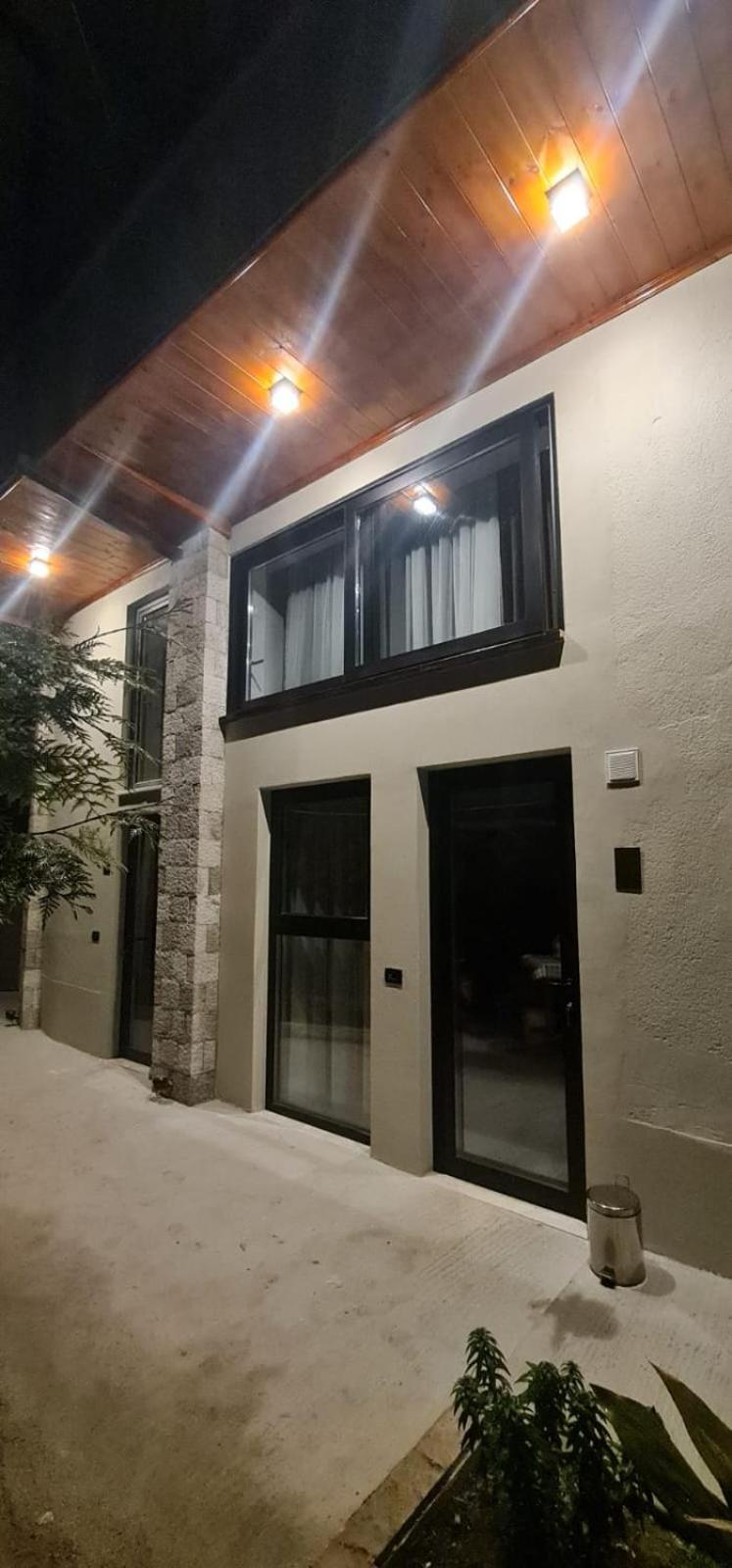 Hotel Bujtina Gjyshi Ilo