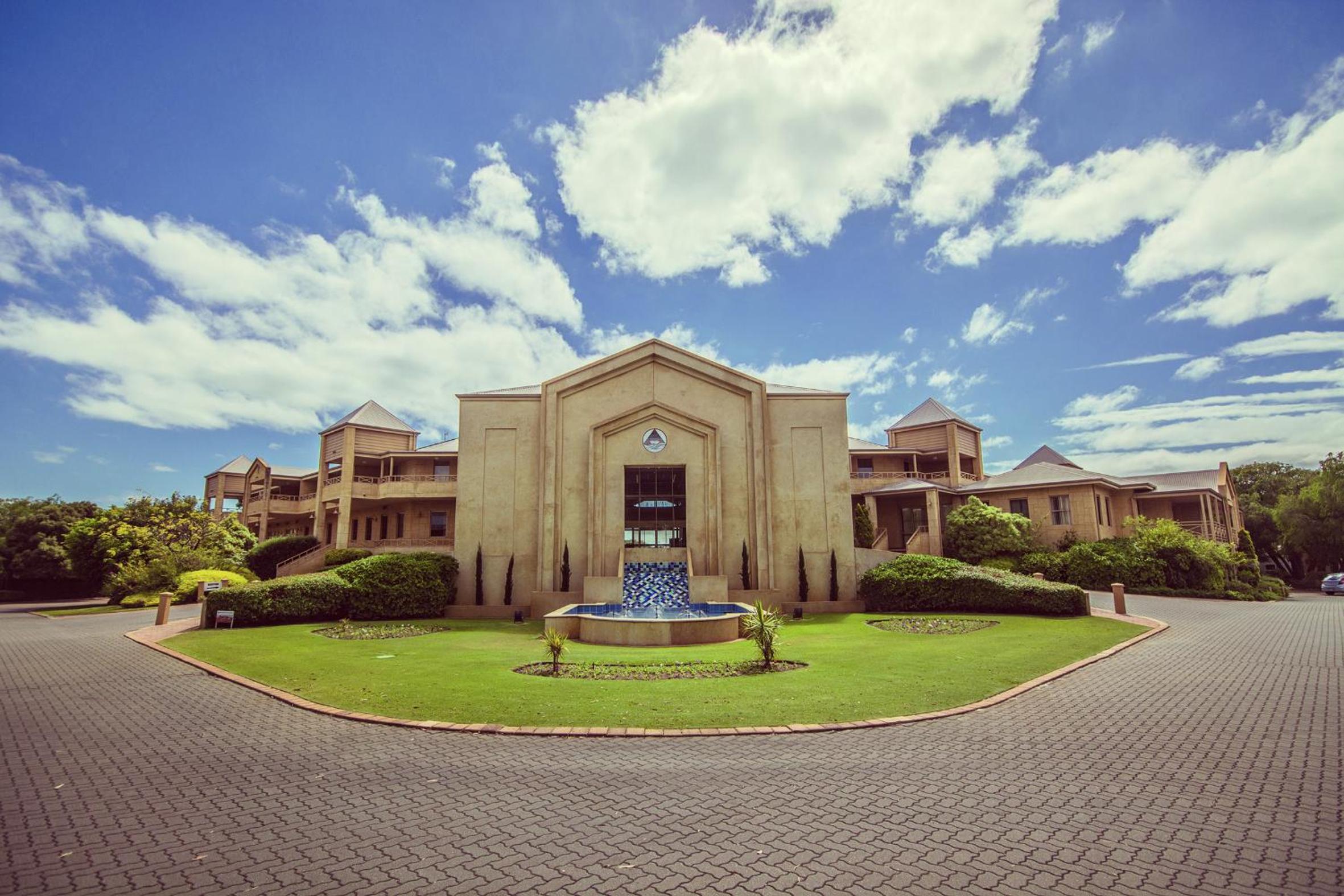 Hotel Abbey Beach Resort