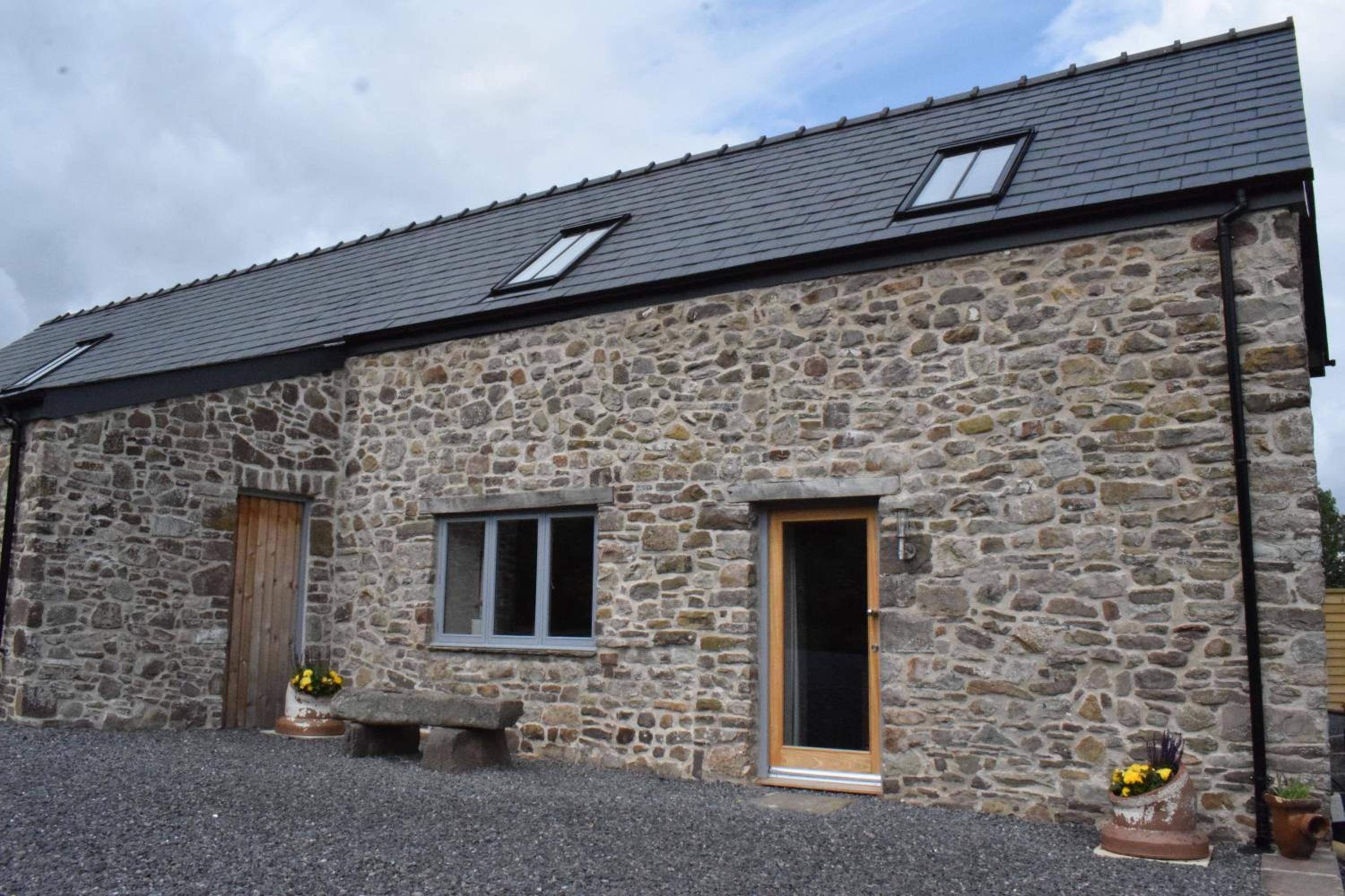 Hotel Cowshed In The Black Mountains