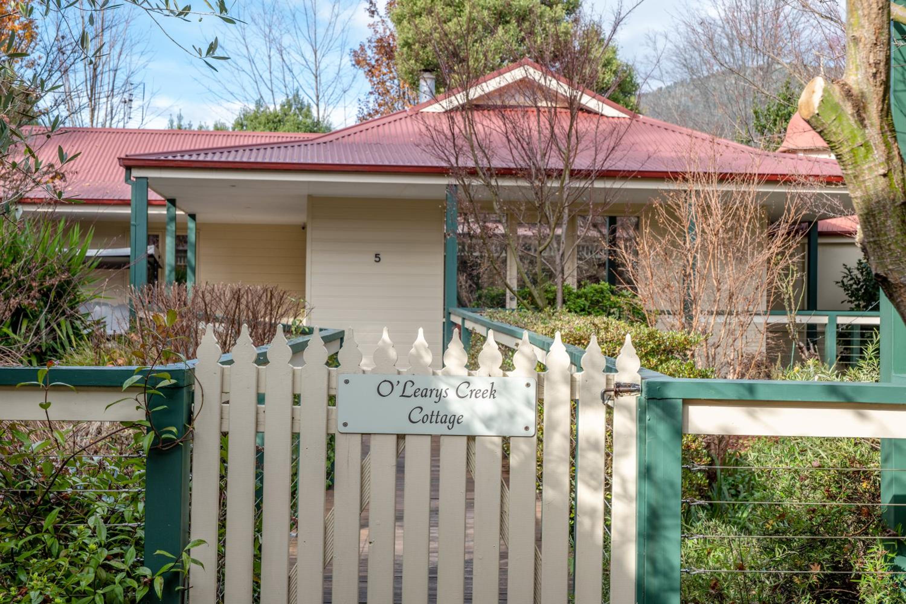 Hotel Wrenfield Cottages
