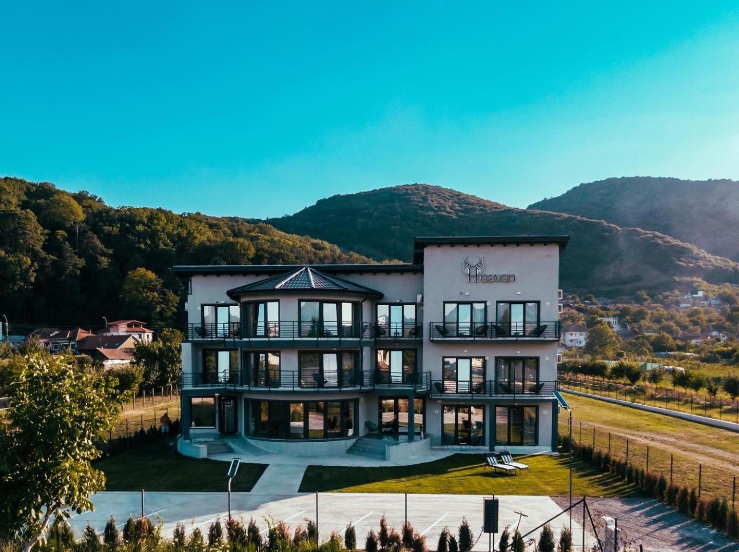 Hotel Pensiunea Heaven