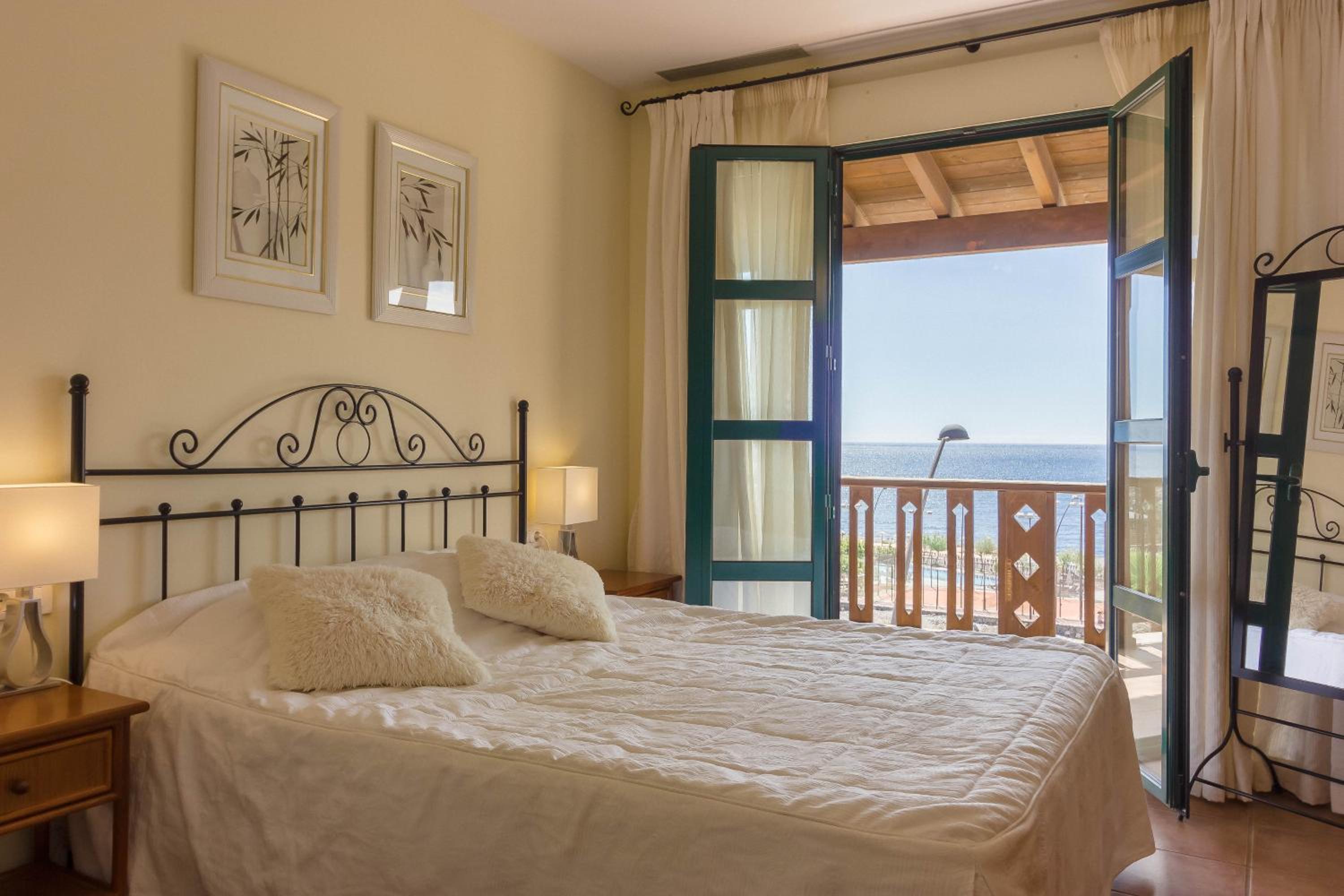 Hotel Front Line Villa San Blas