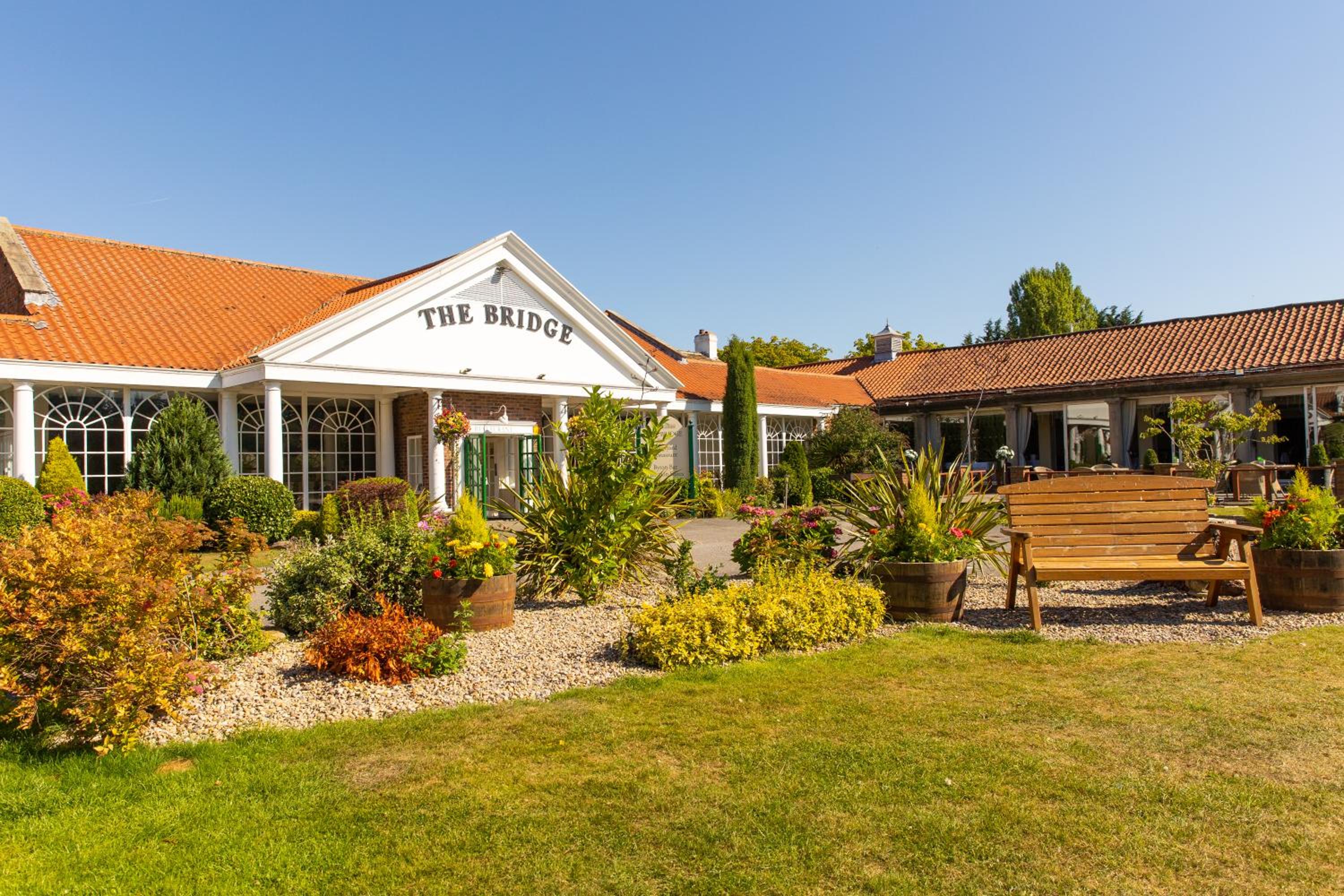 Hotel The Bridge Hotel and Spa