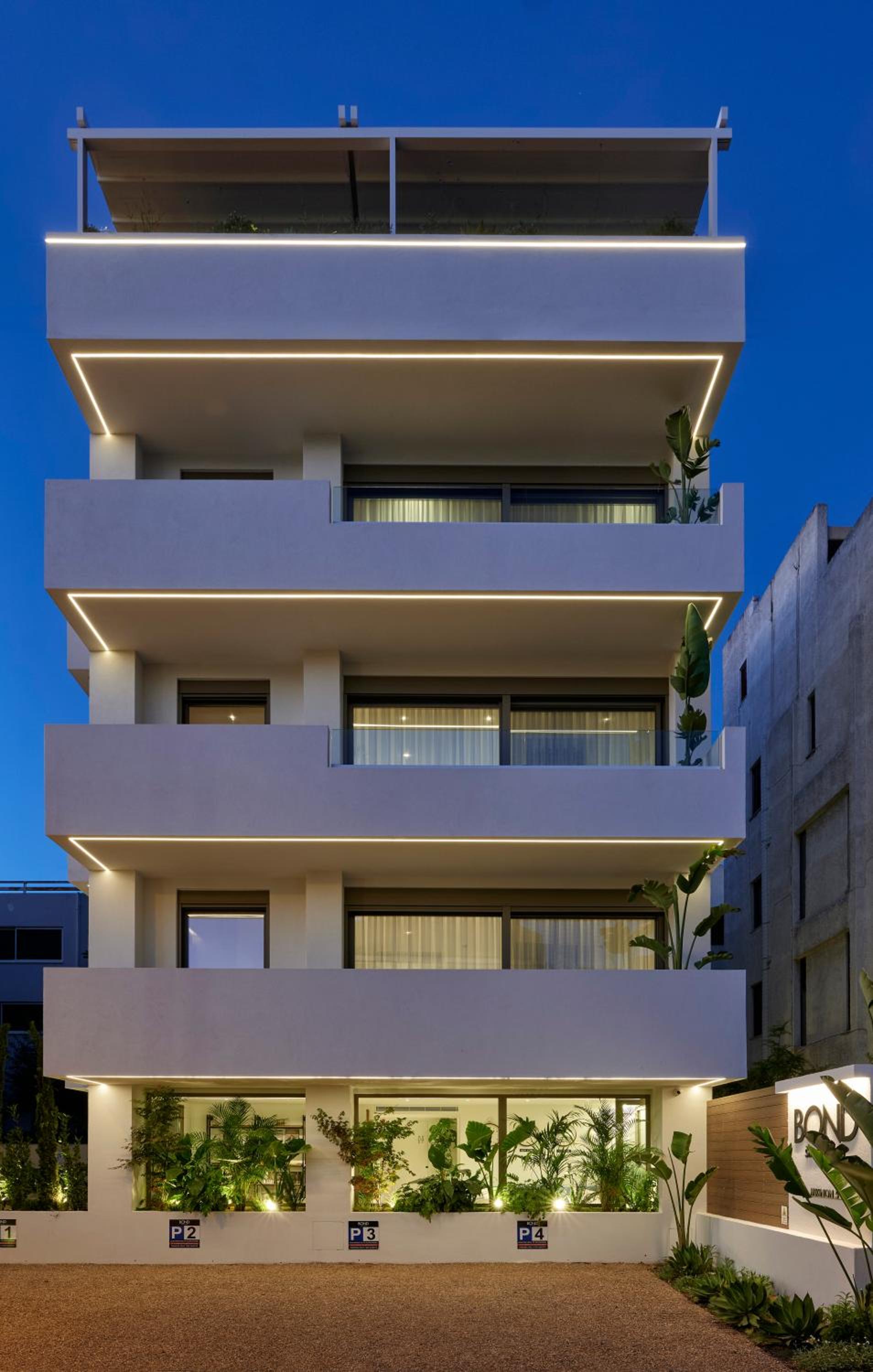 Hotel Bond Smart Living Suites