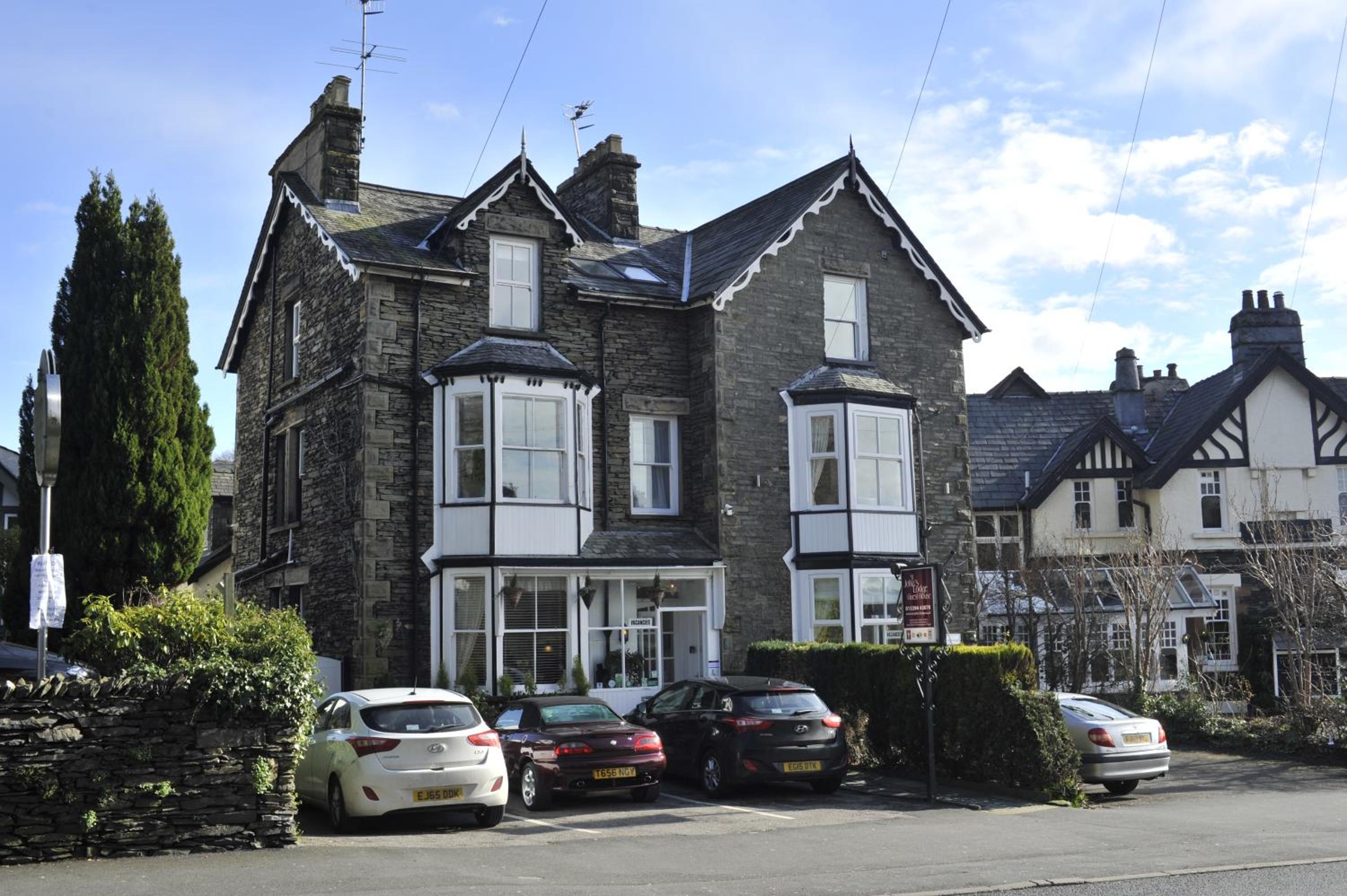 Hotel St John's Lodge (incl off-site health club)
