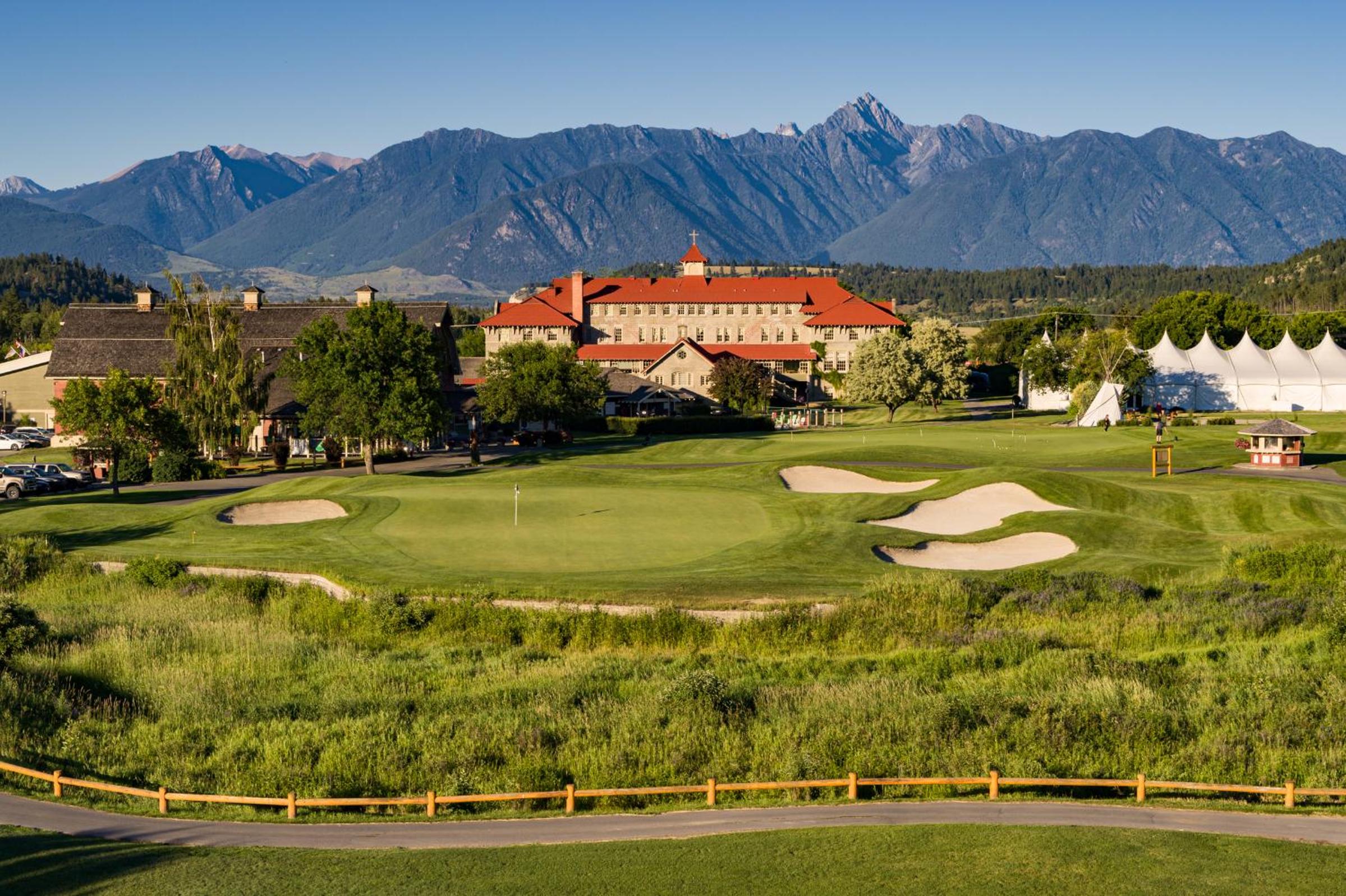 Hotel St. Eugene Golf Resort & Casino