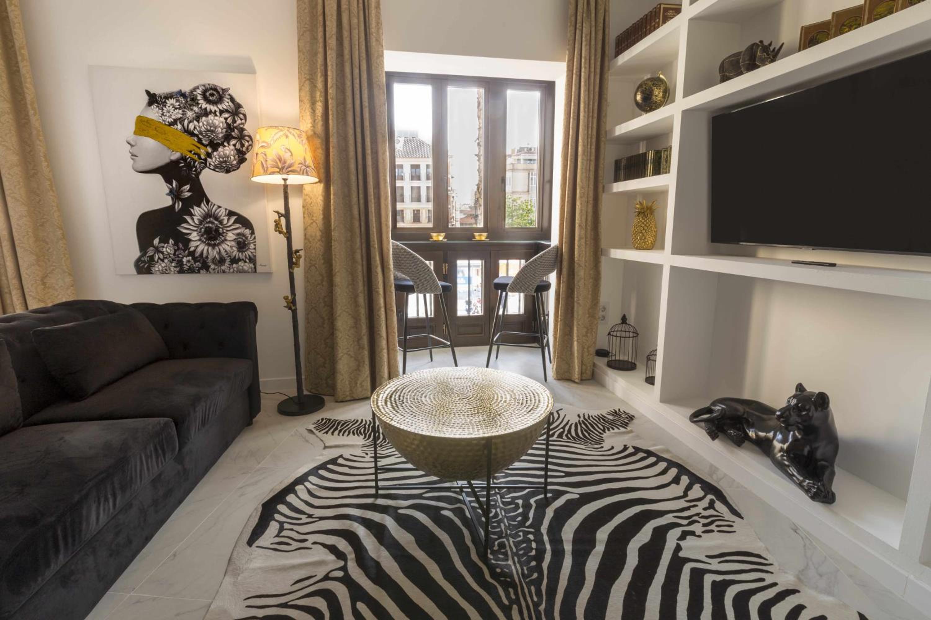 Hotel THE CLOCK HOUSE Luxury Urban Suites