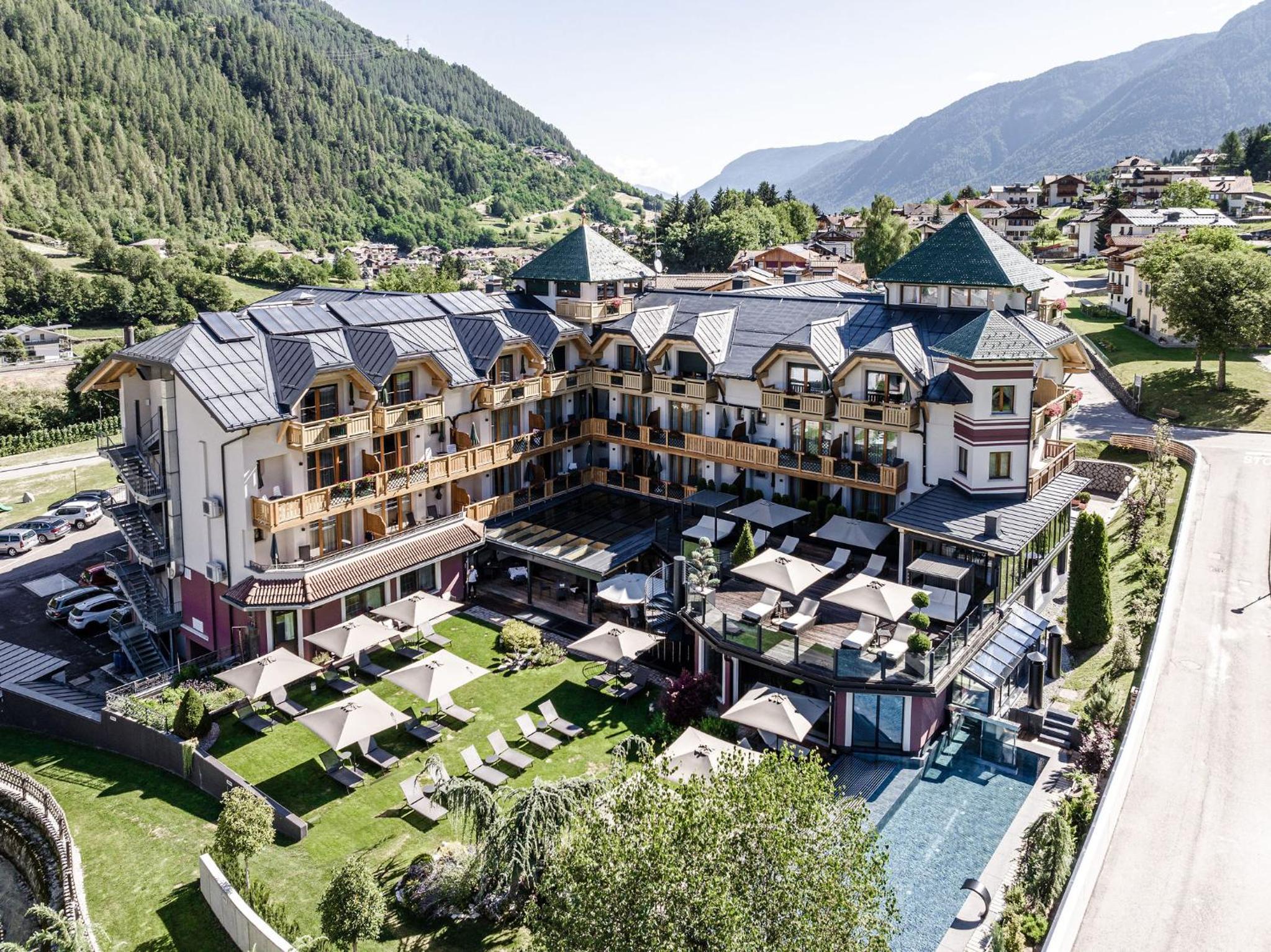 Hotel Tevini Dolomites Charming Hotel