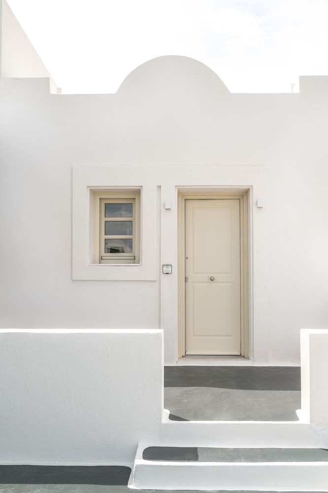 Hotel Apeiron Blue Santorini - Sustainable Adults Only 14 Plus