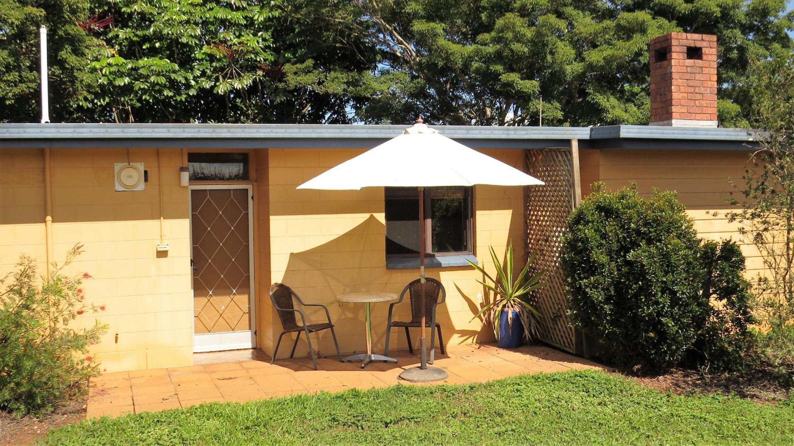 Hotel Gumtree on Gillies Bed and Breakfast