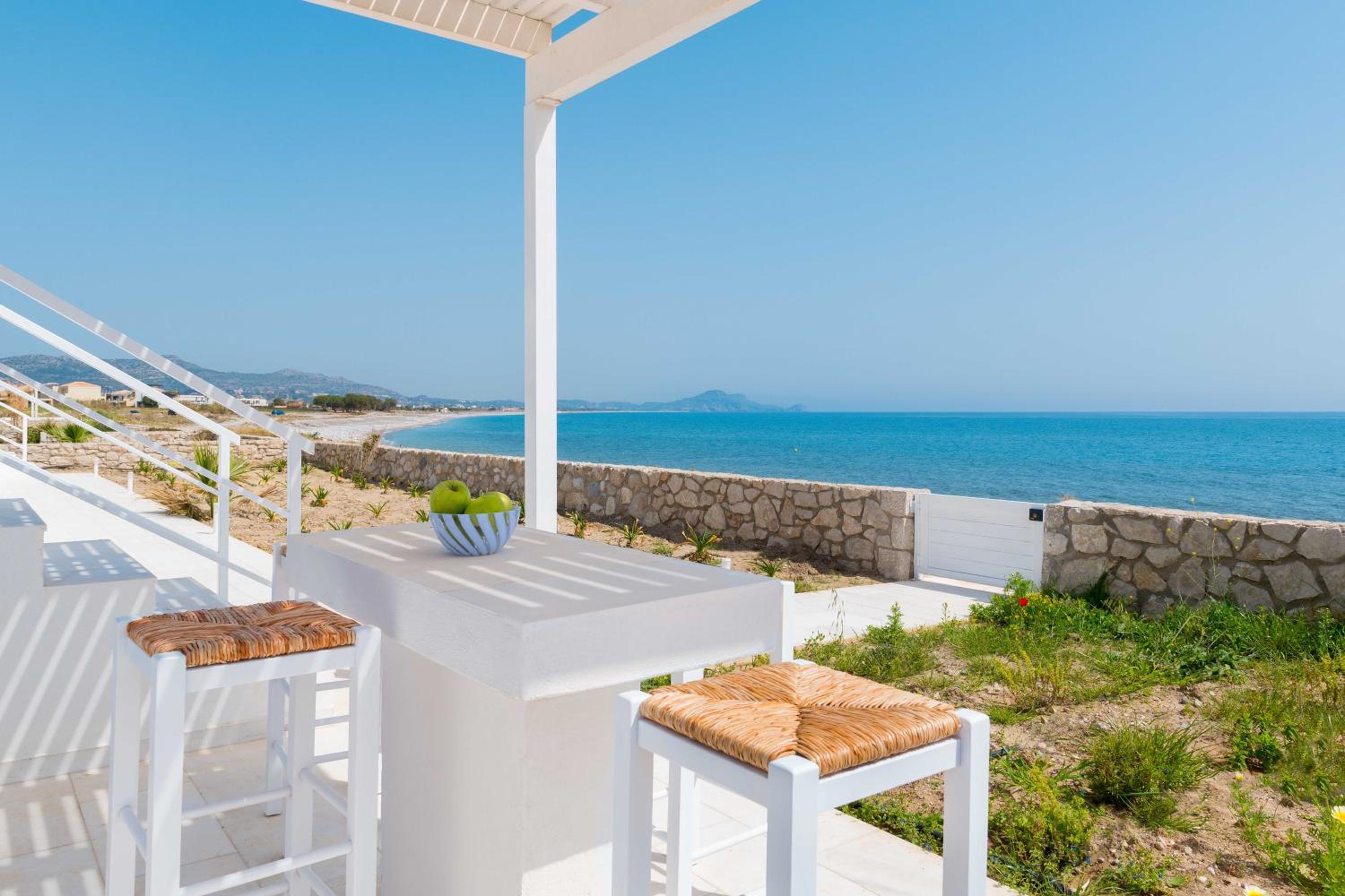 Hotel Maria & Nada Beachfront Villas