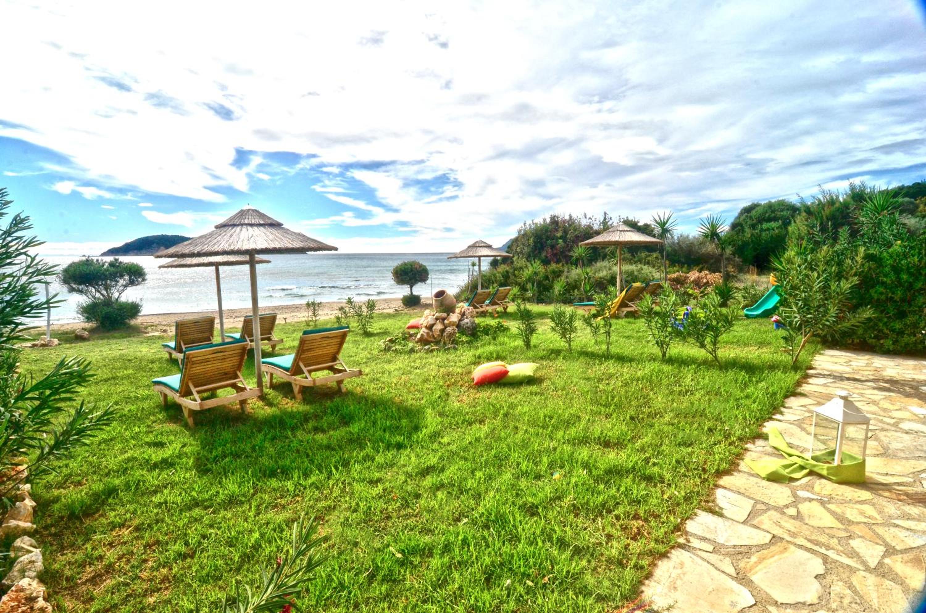 Hotel Beachfront Elena Villa With Mini Pool And Spa