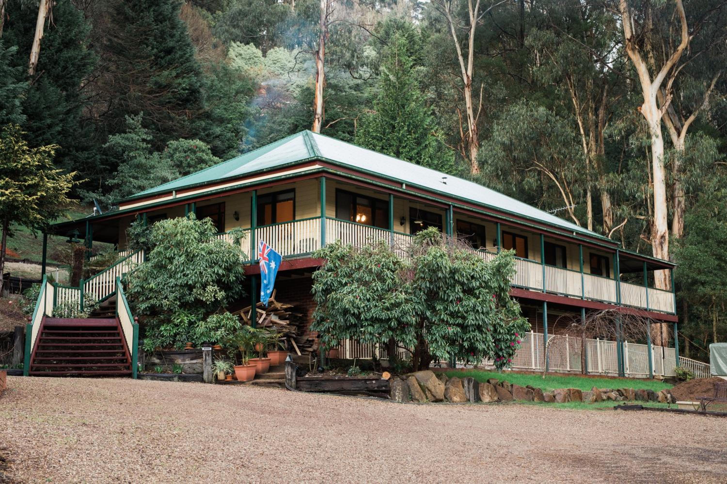 Hotel Rustic Refuge Guesthouse