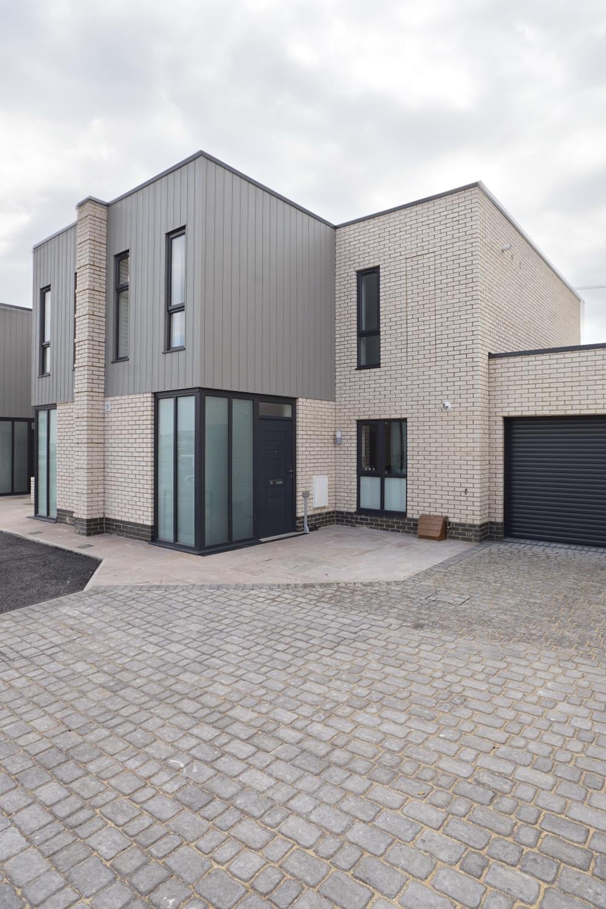 Hotel 11 Breakwaters Way