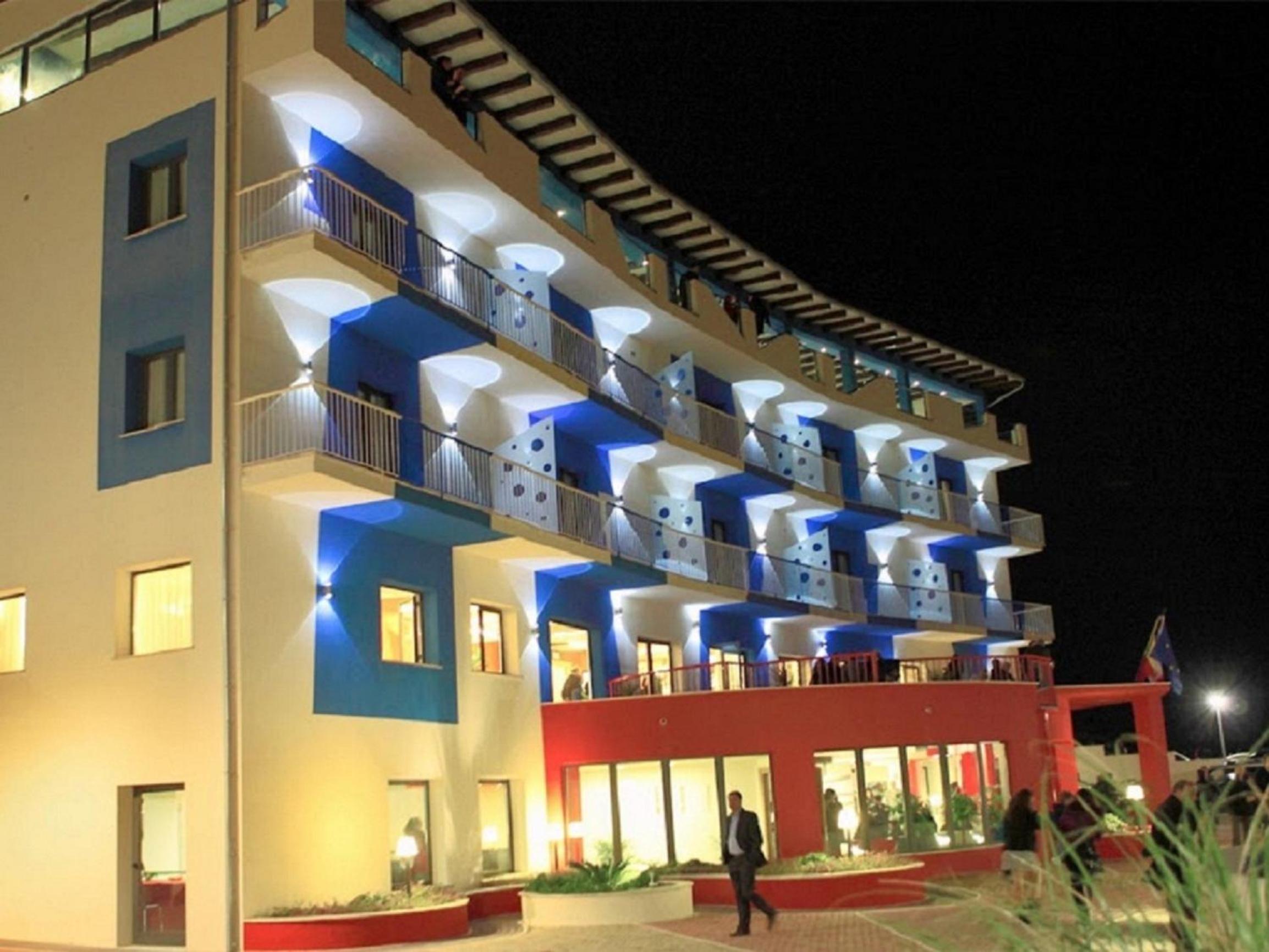 Hotel Tus'Hotel
