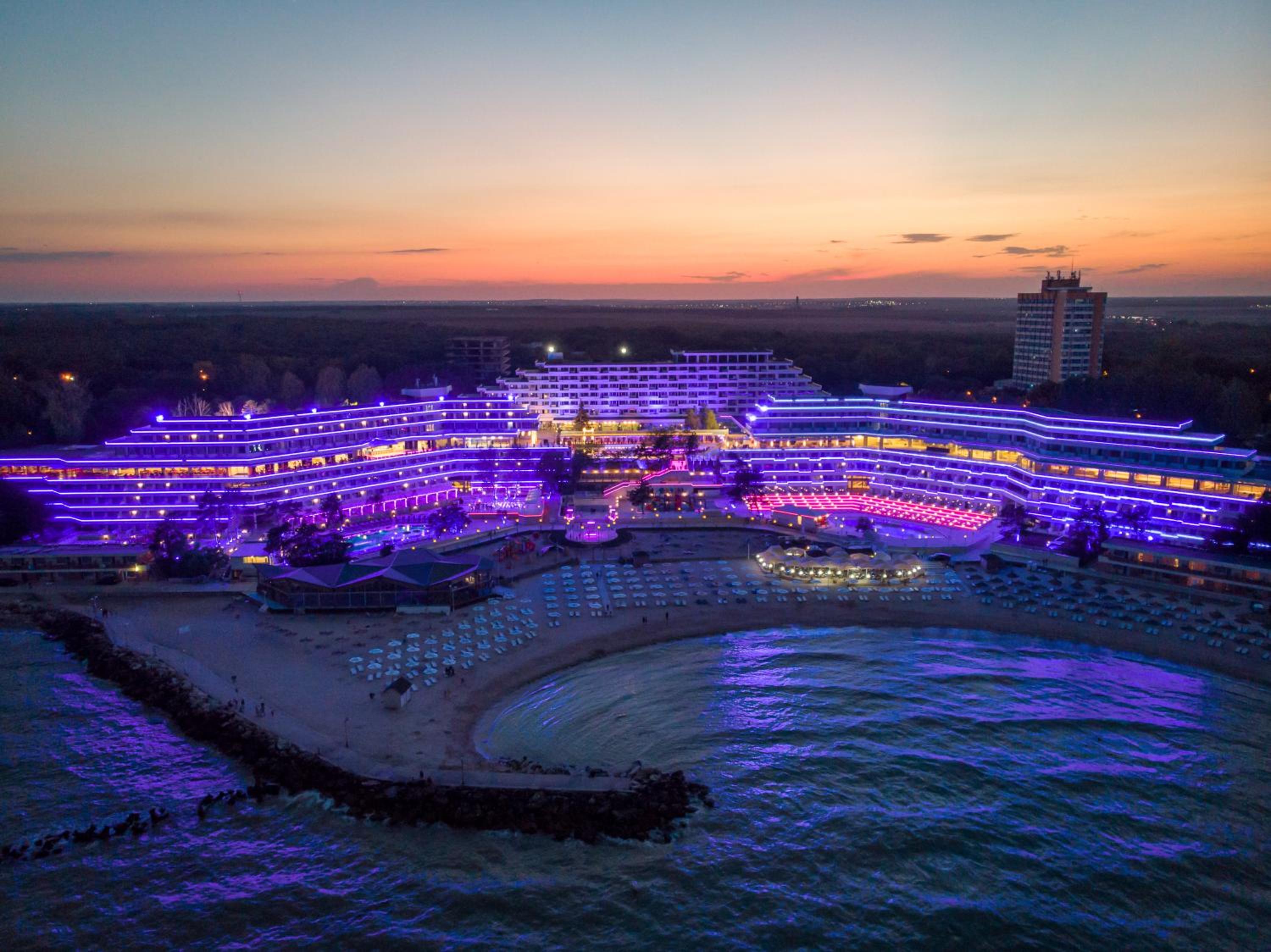 Hotel Phoenicia Blue View