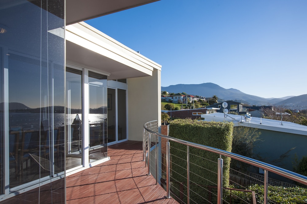 Hotel Sandy Bay Sensation